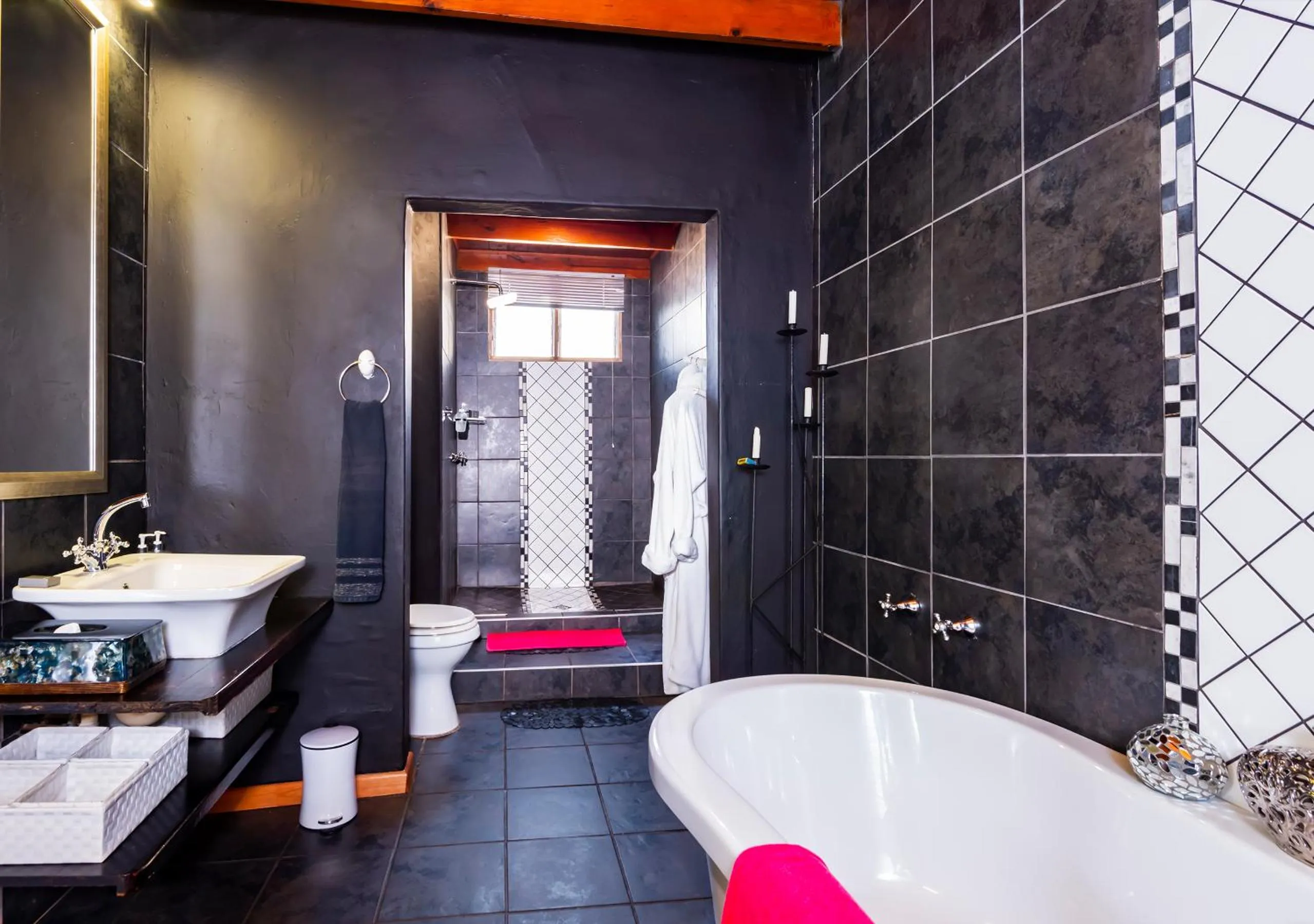 Shower in Ama Zulu Guesthouse & Safaris