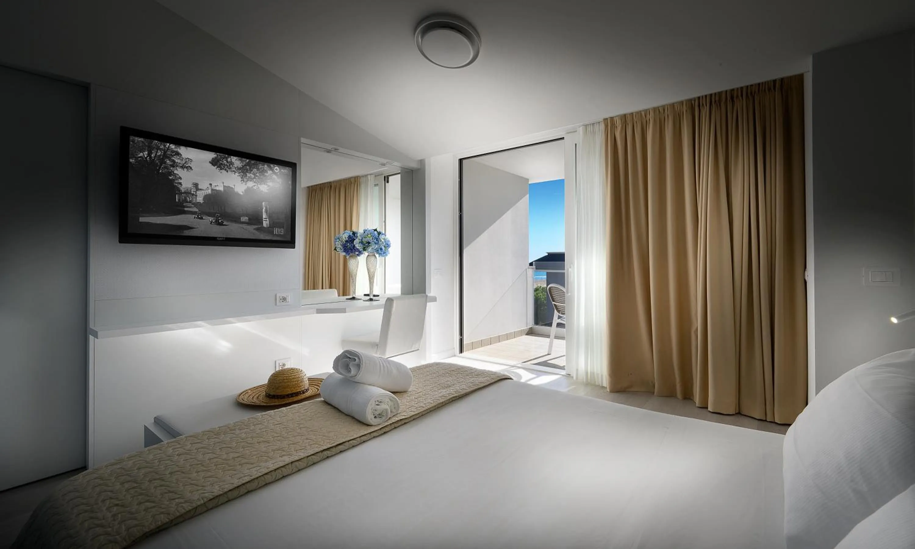 Bed in Grand Hotel Playa