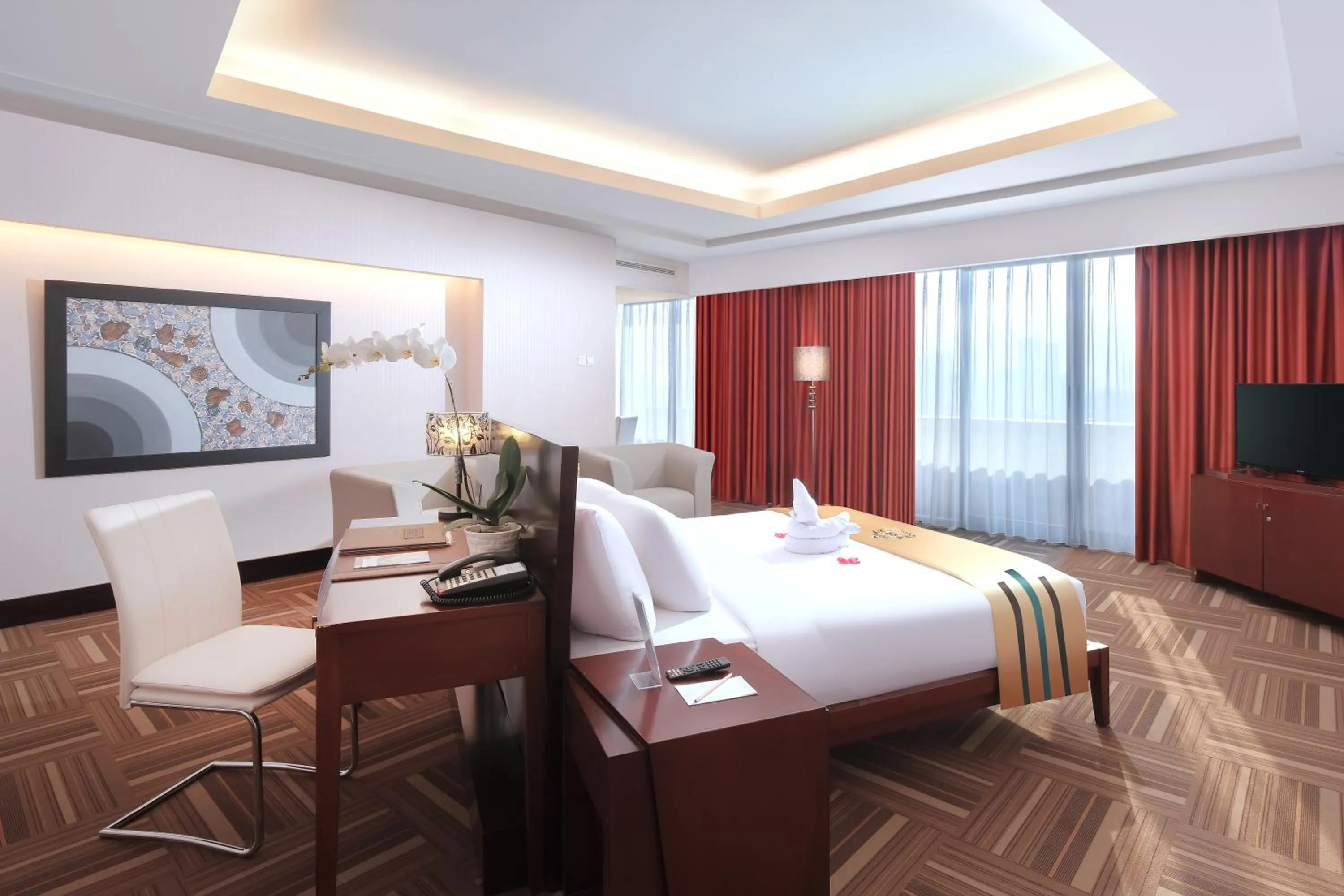 Bed in Merlynn Park Hotel