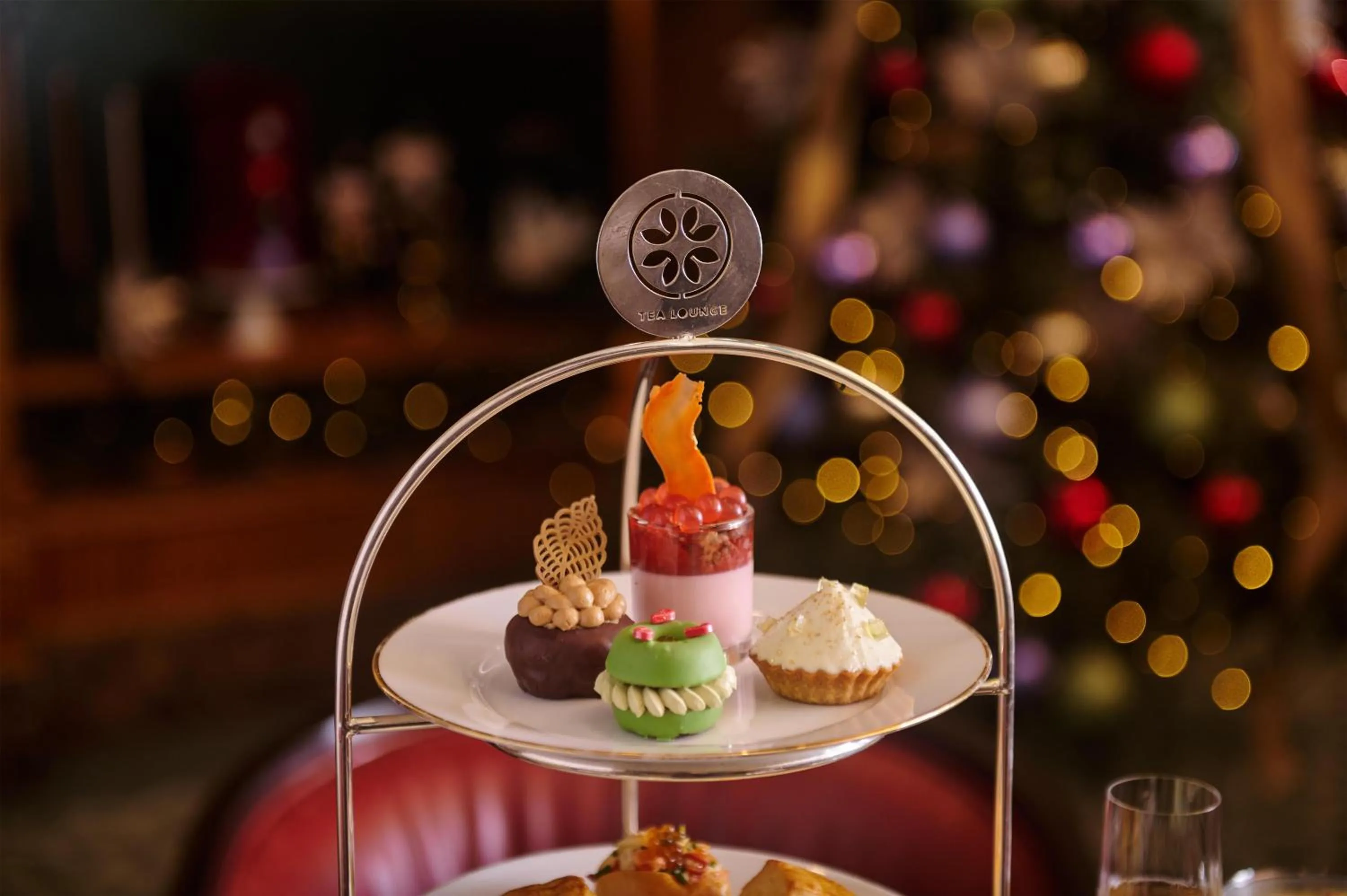 Dining area in Conrad Singapore Orchard