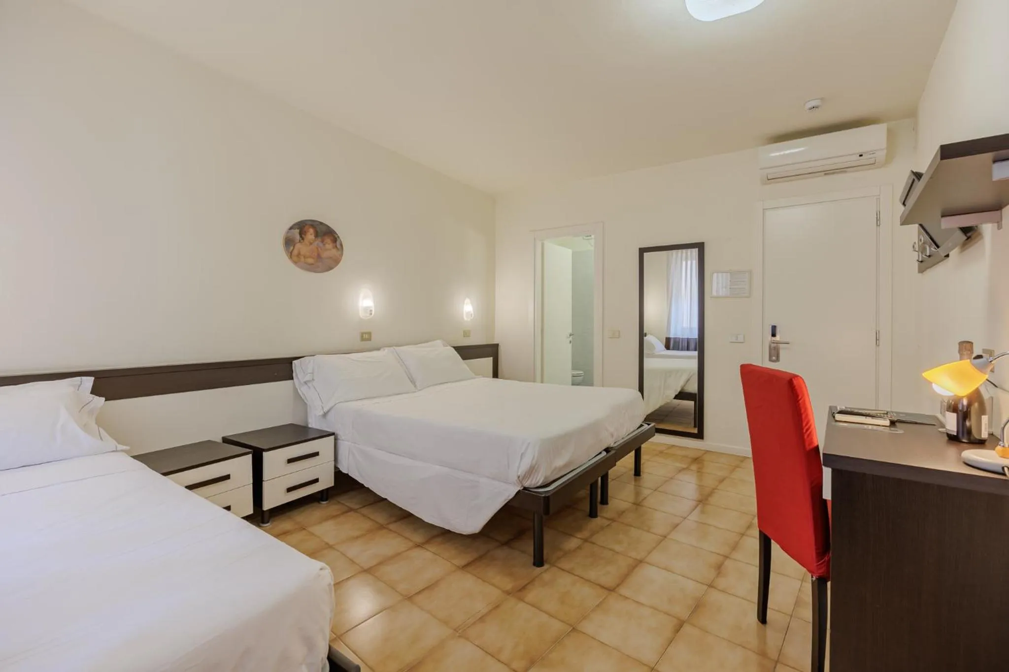 Bedroom, Bed in Hotel Alla Torre