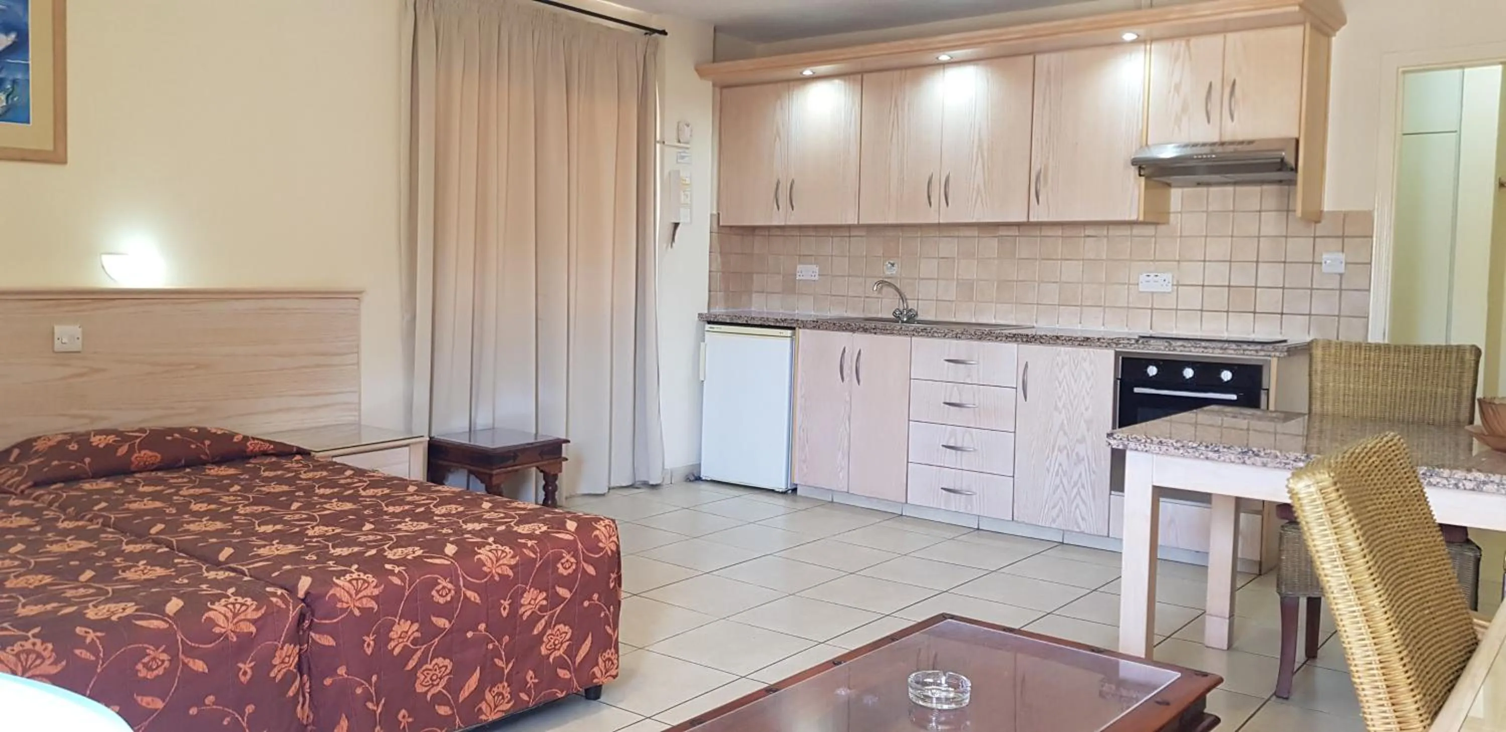 Photo of the whole room in Senator Hotel Apartments - Adults Only