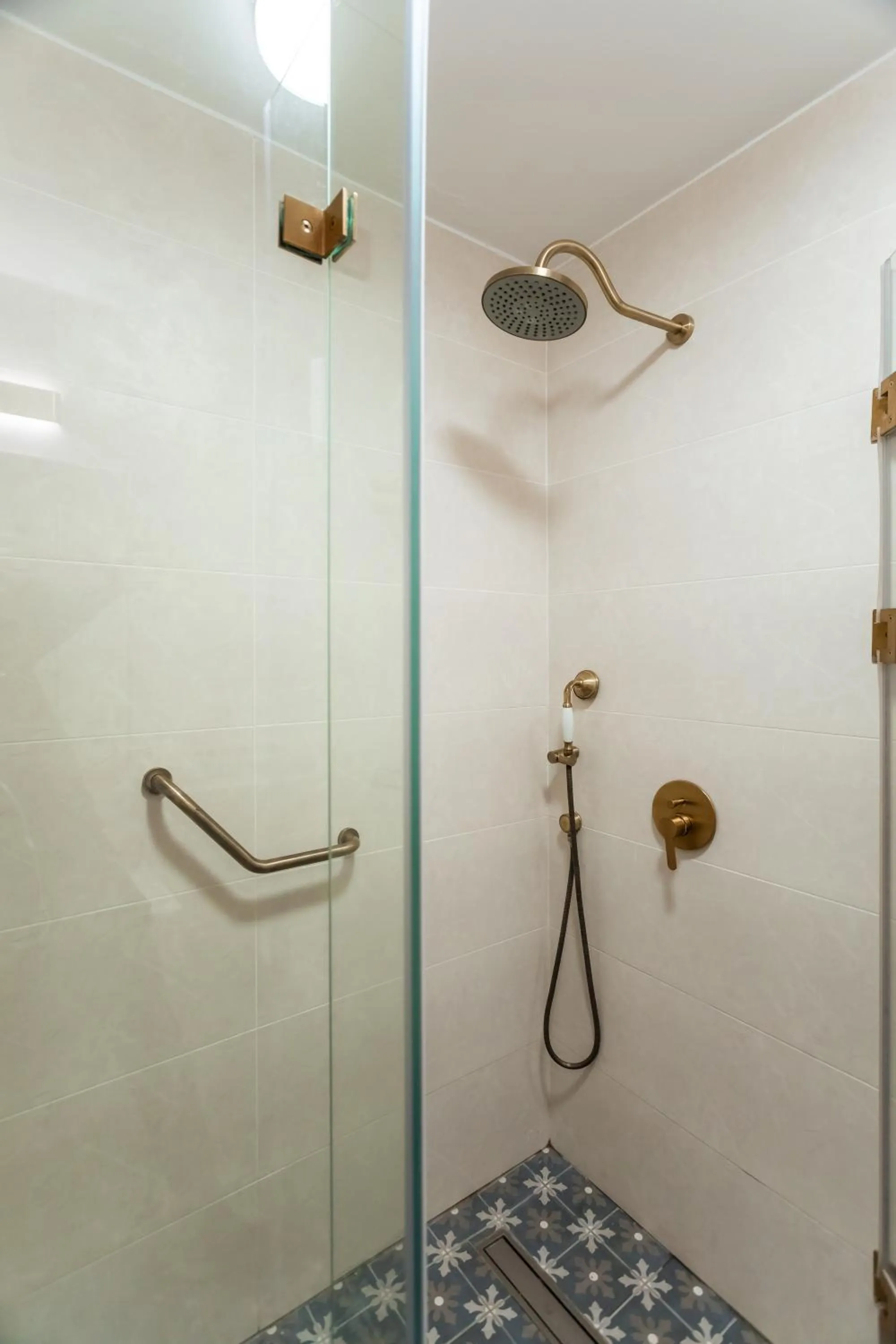 Shower in Amirey Hagalil Boutique Hotel