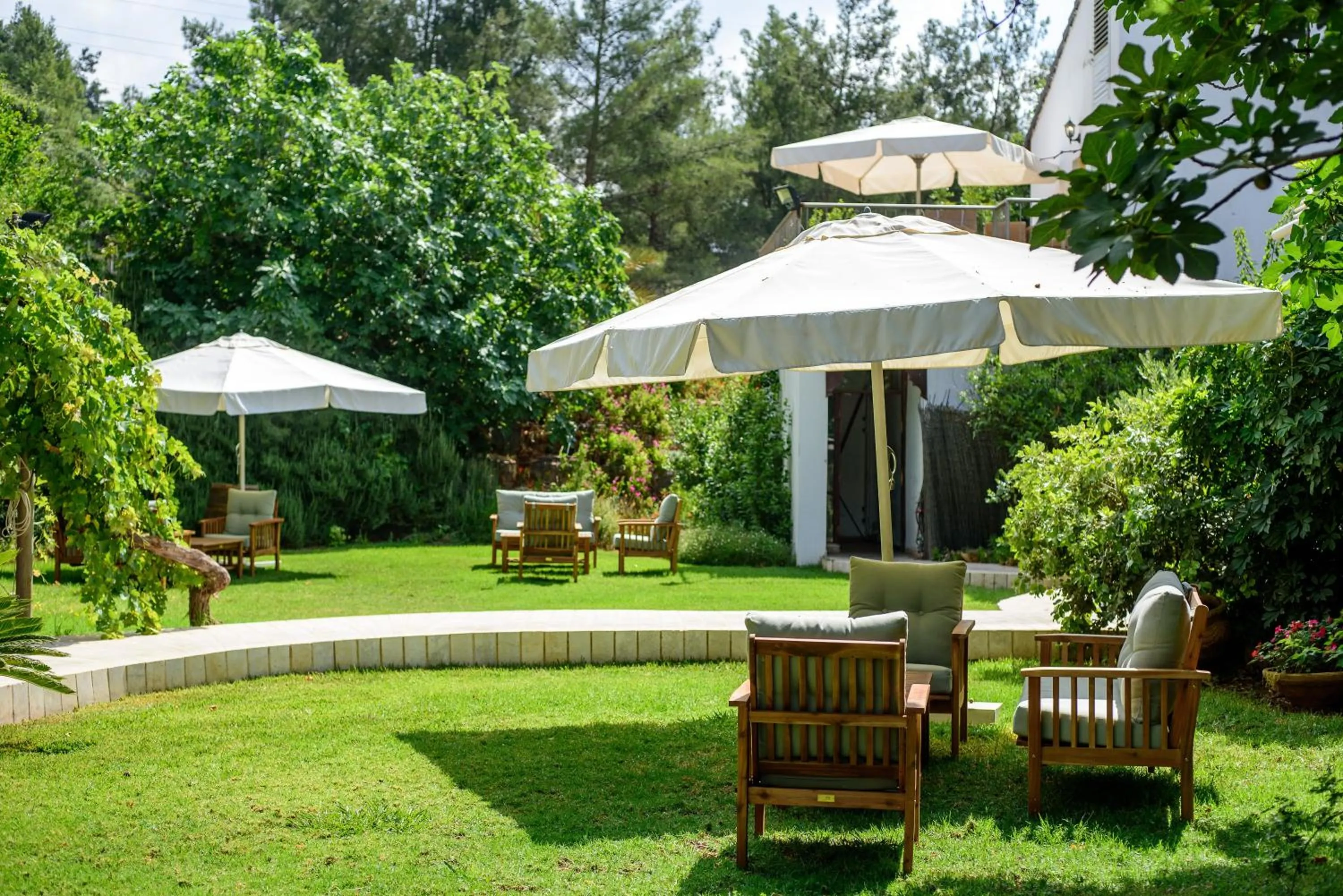 Garden in Amirey Hagalil Boutique Hotel