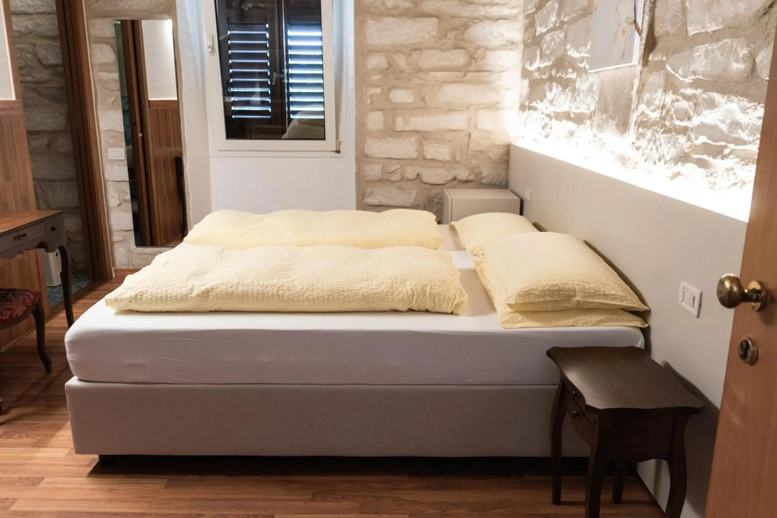 Bed in Albergo Garni Orchidea