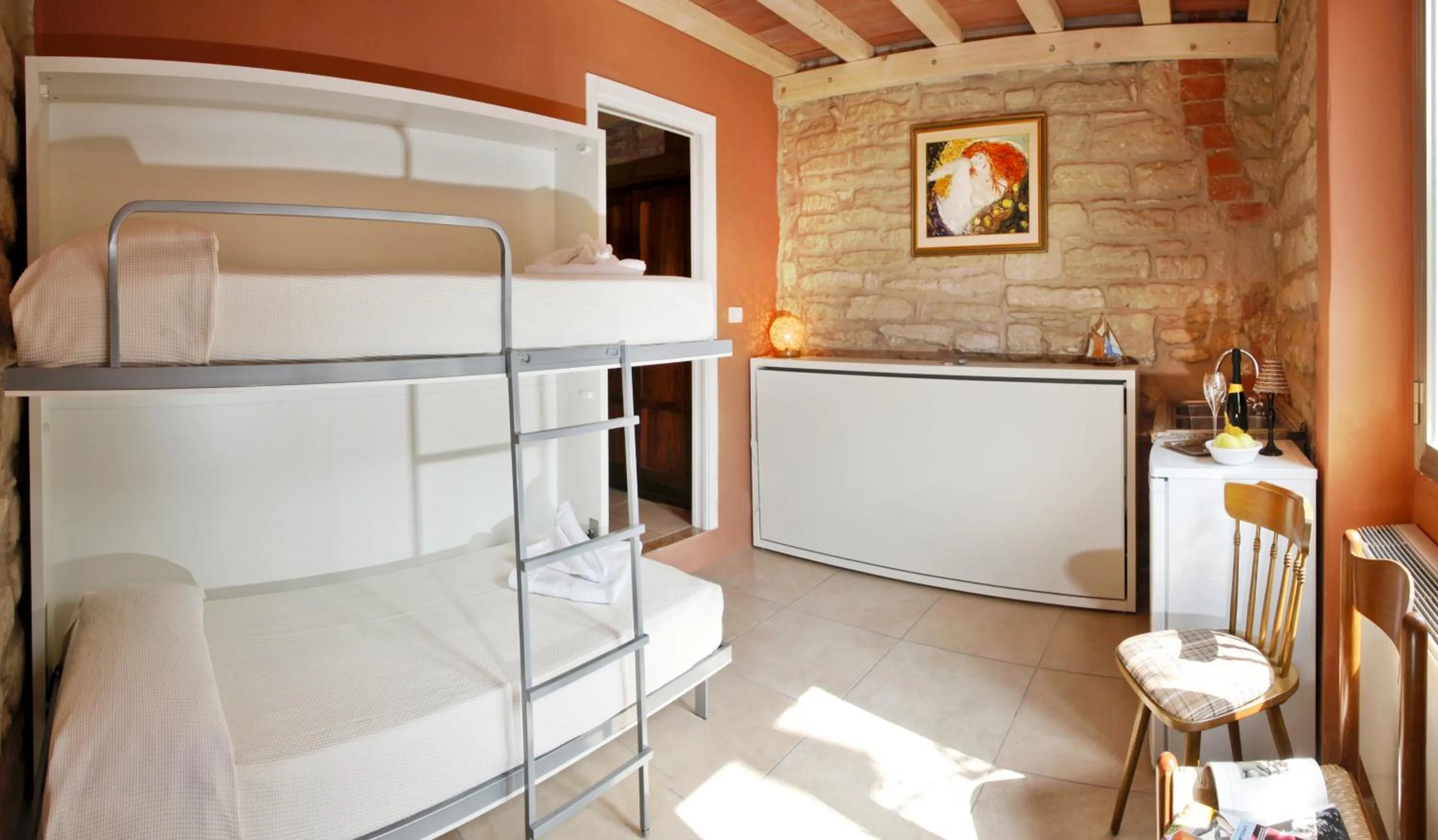 Bed in Albergo Garni Orchidea