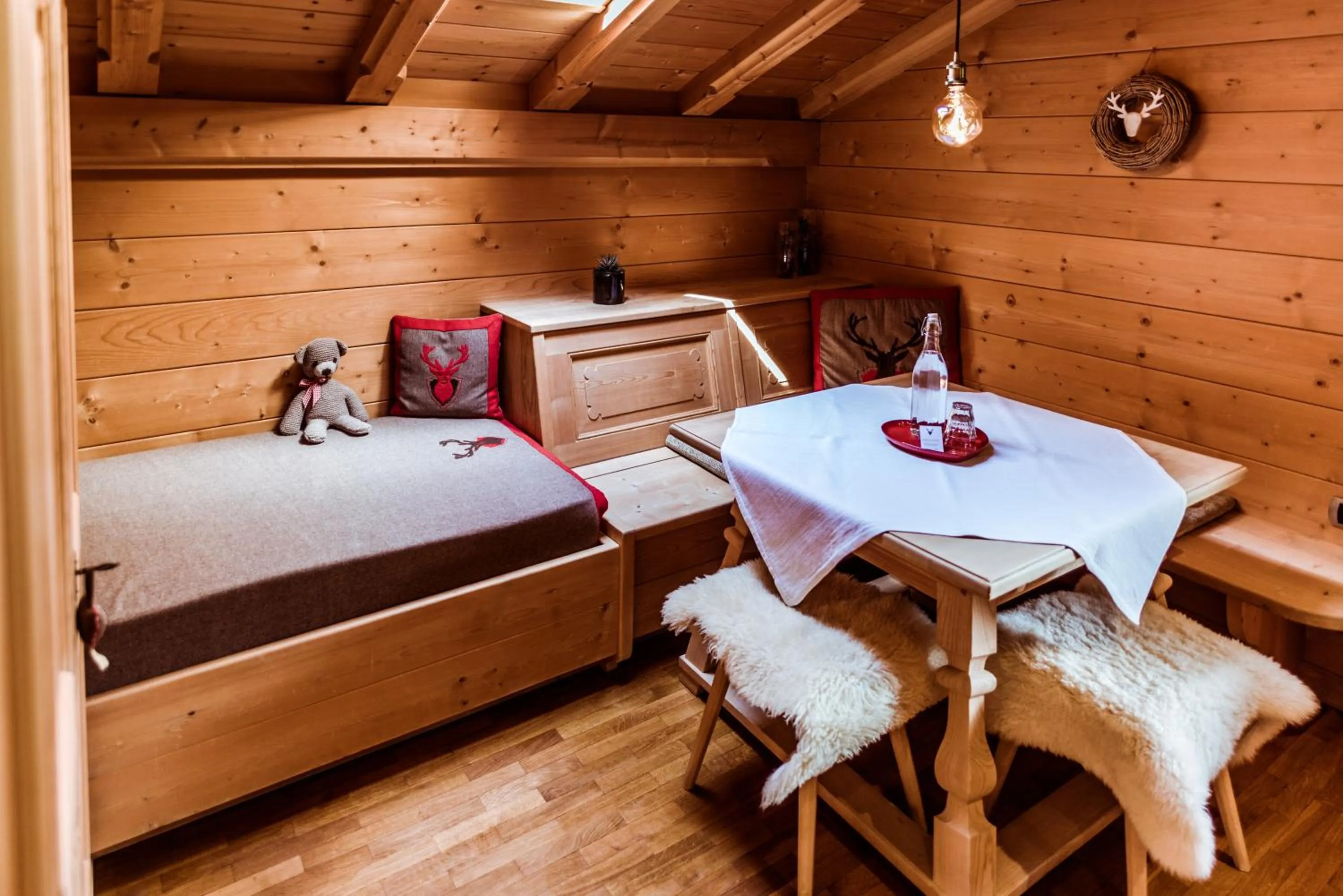 Bedroom, Bed in Mountain Chalet Pra Ronch