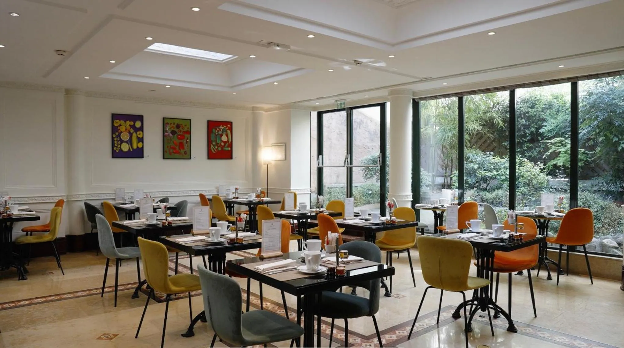 Breakfast in Hôtel Pont Royal Paris