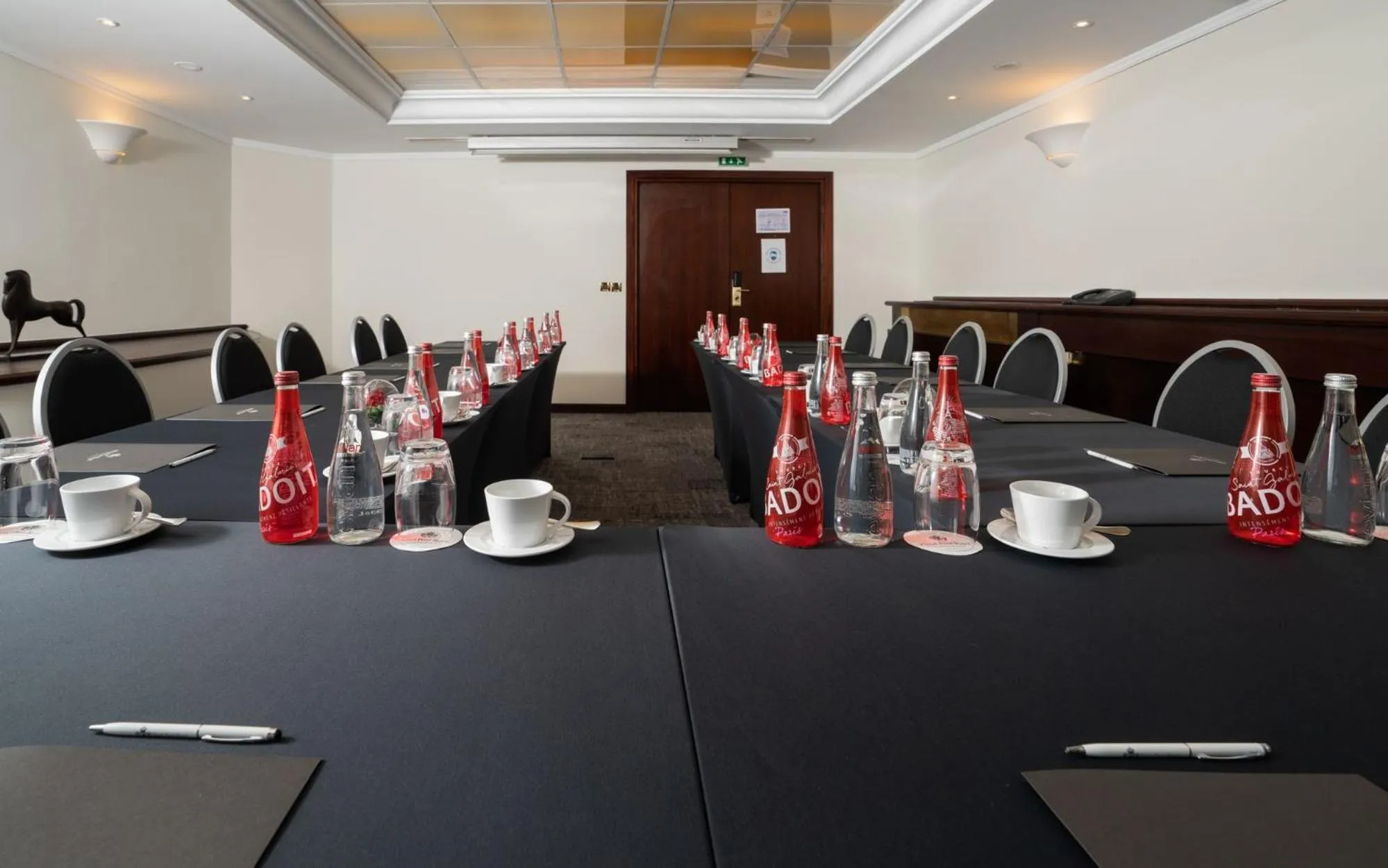 Business facilities in Hôtel Pont Royal Paris