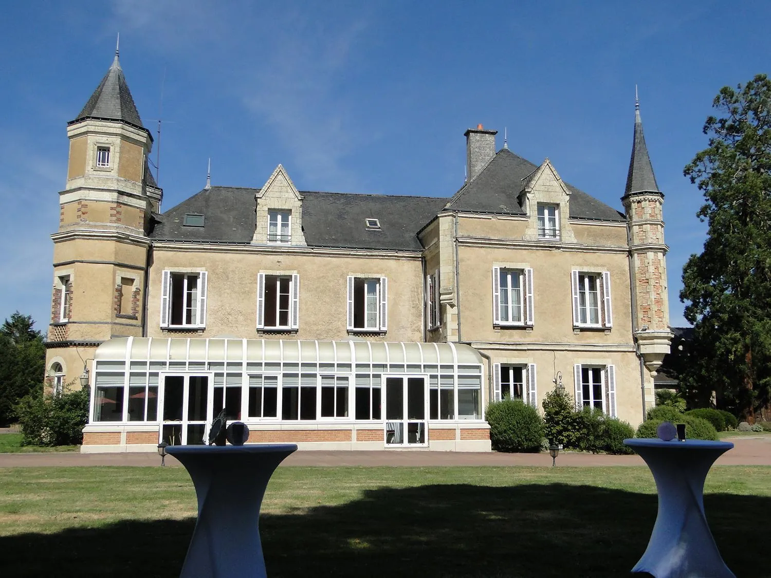 Property building in Domaine de La Ferrière