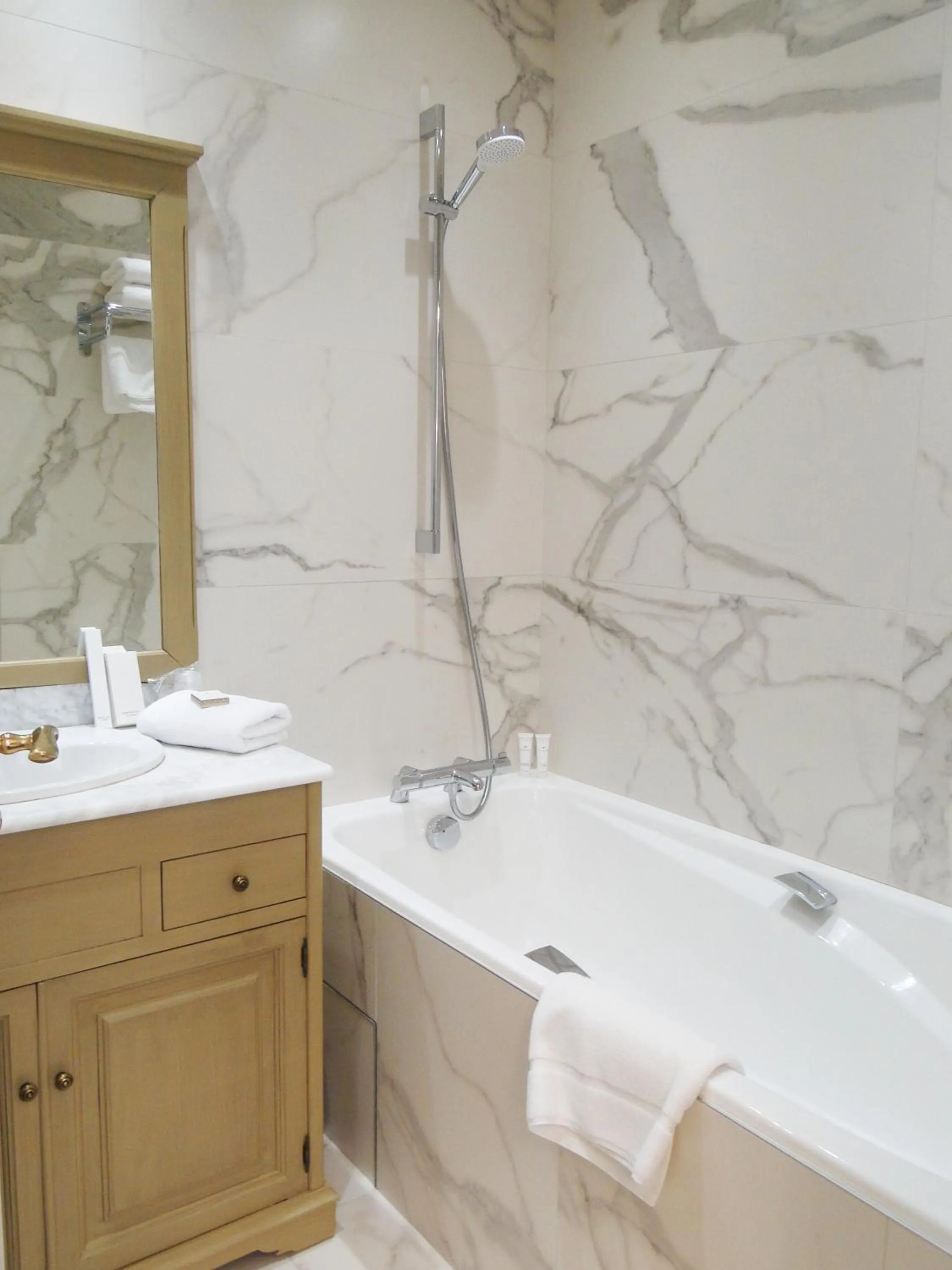 Bathroom in Domaine de La Ferrière