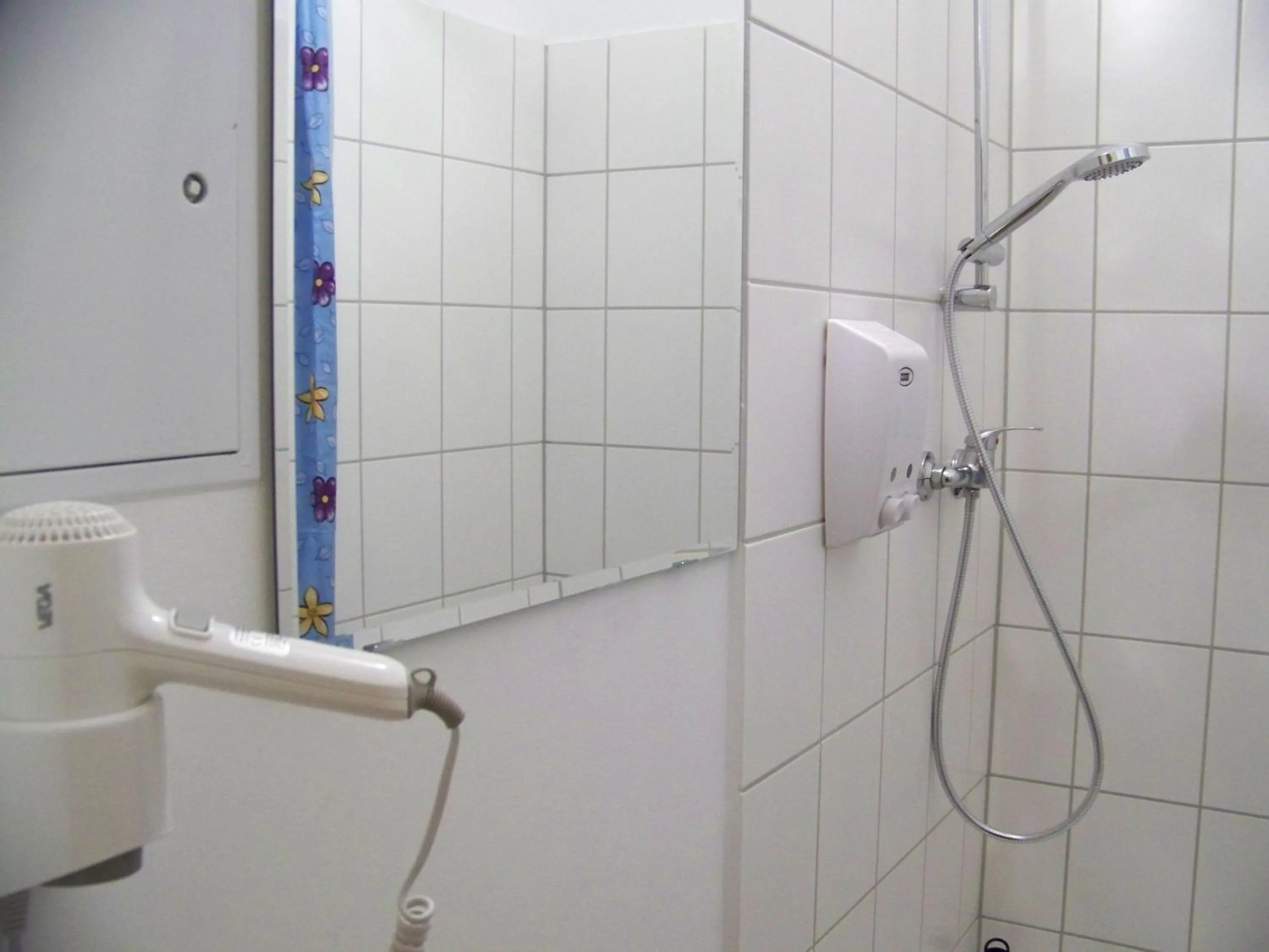 Shower in Hotel Amadeus Central