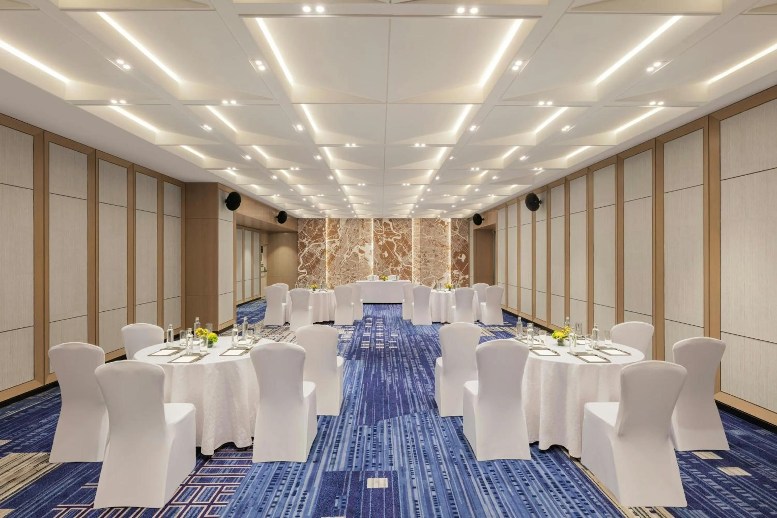 Meeting/conference room in Le Meridien Ahmedabad