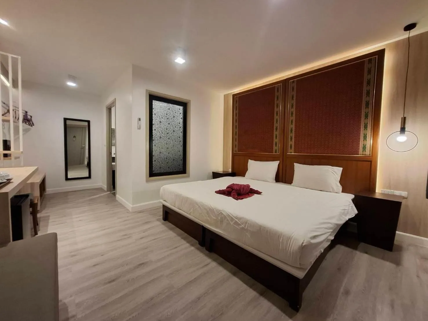 Bed in Phi Phi Arboreal Resort