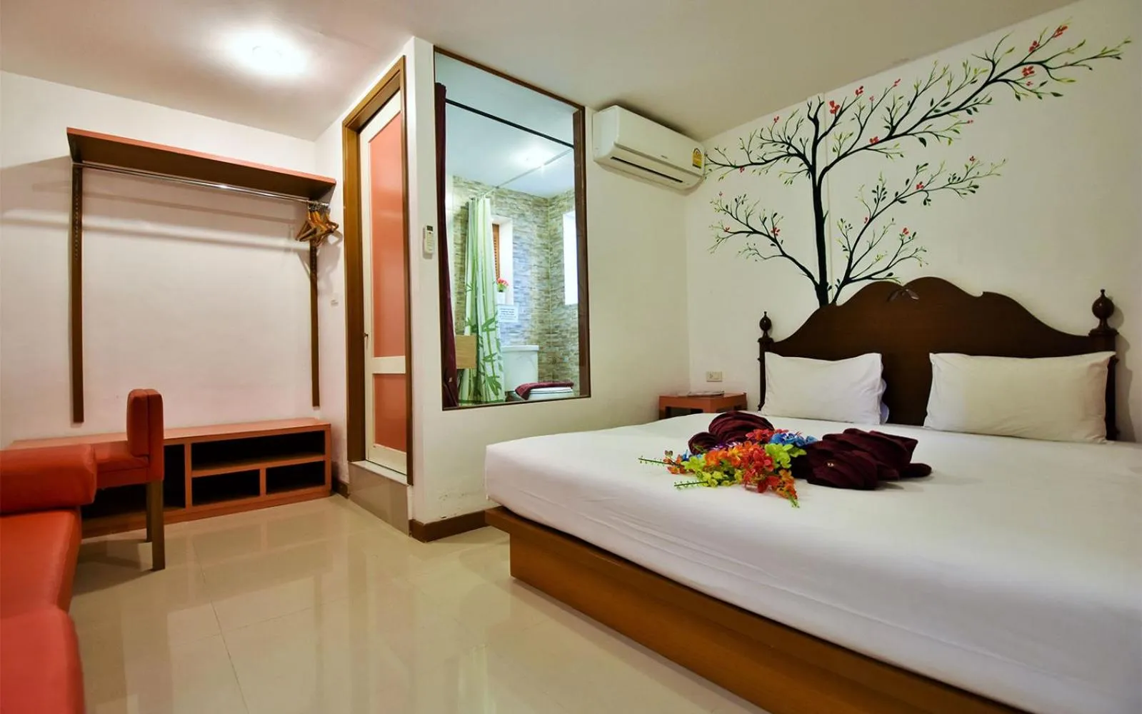 Bedroom, Bed in Phi Phi Arboreal Resort