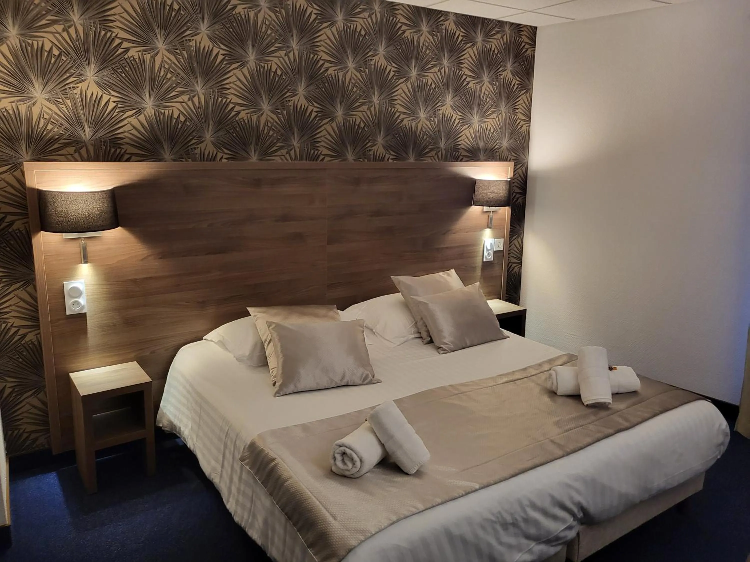 Bedroom, Bed in Le Patio De La Dordogne