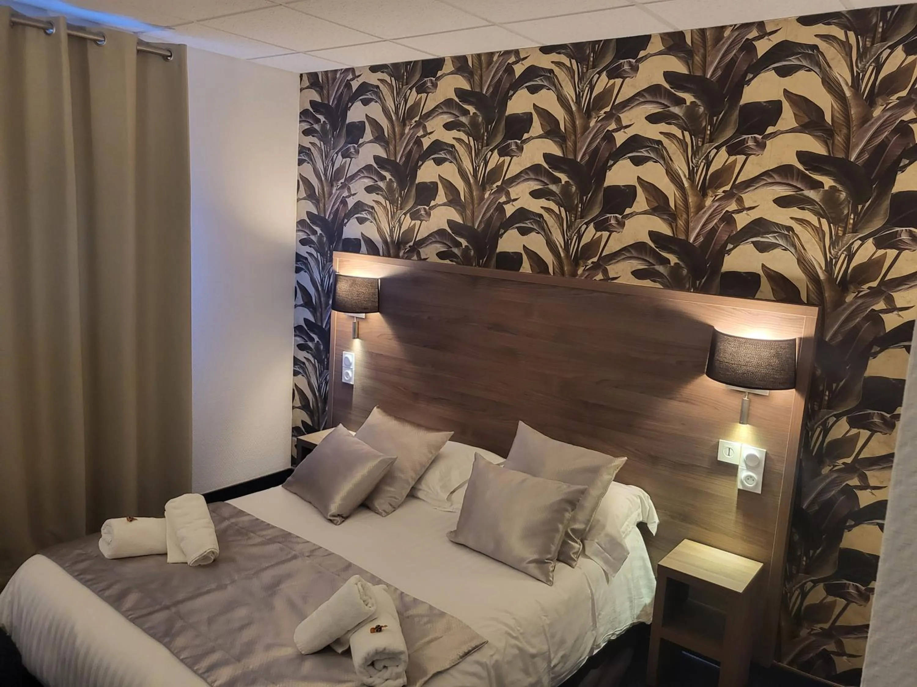 Photo of the whole room, Bed in Le Patio De La Dordogne