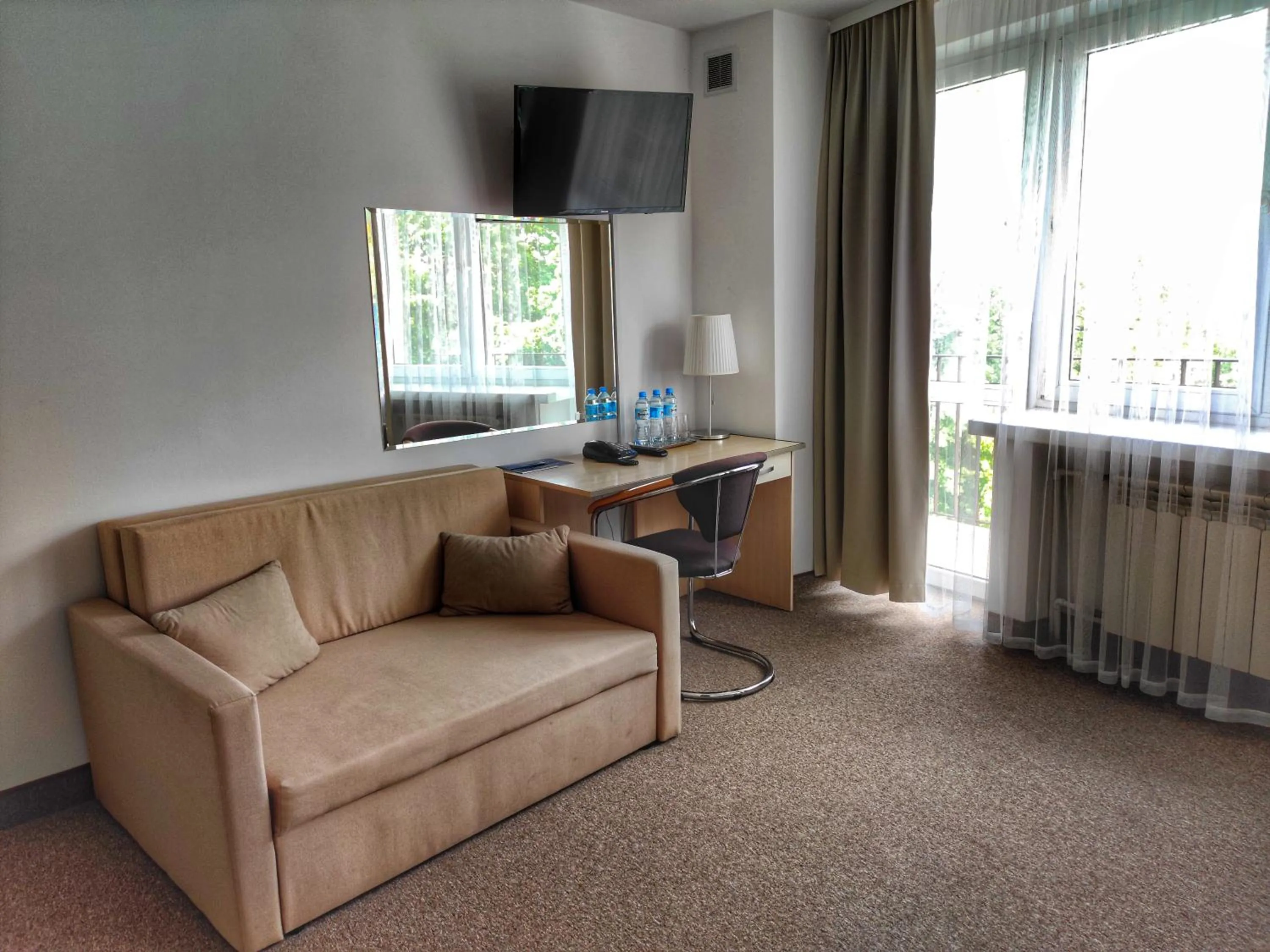 TV and multimedia in Hotel Logos