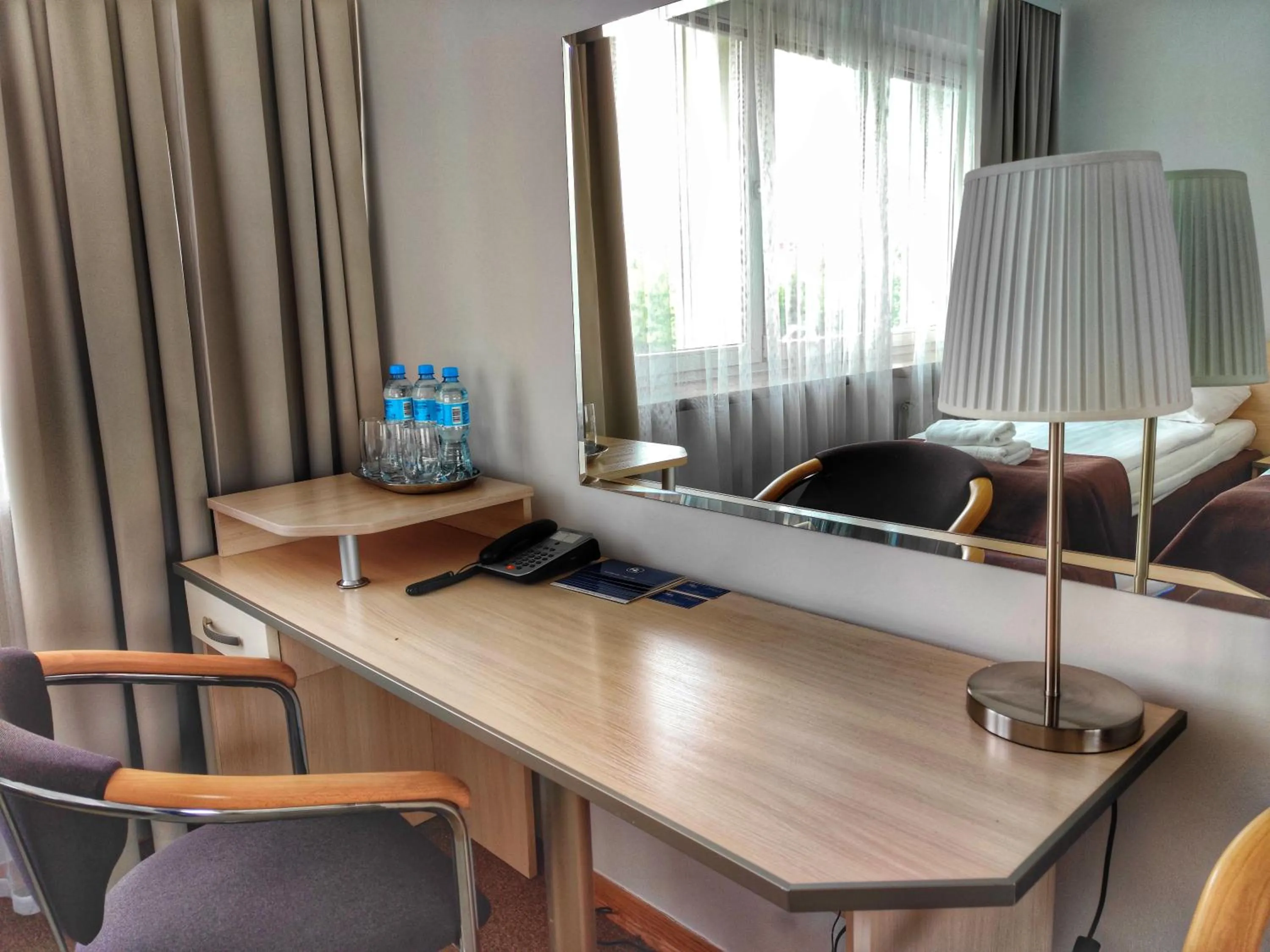 Photo of the whole room in Hotel Logos