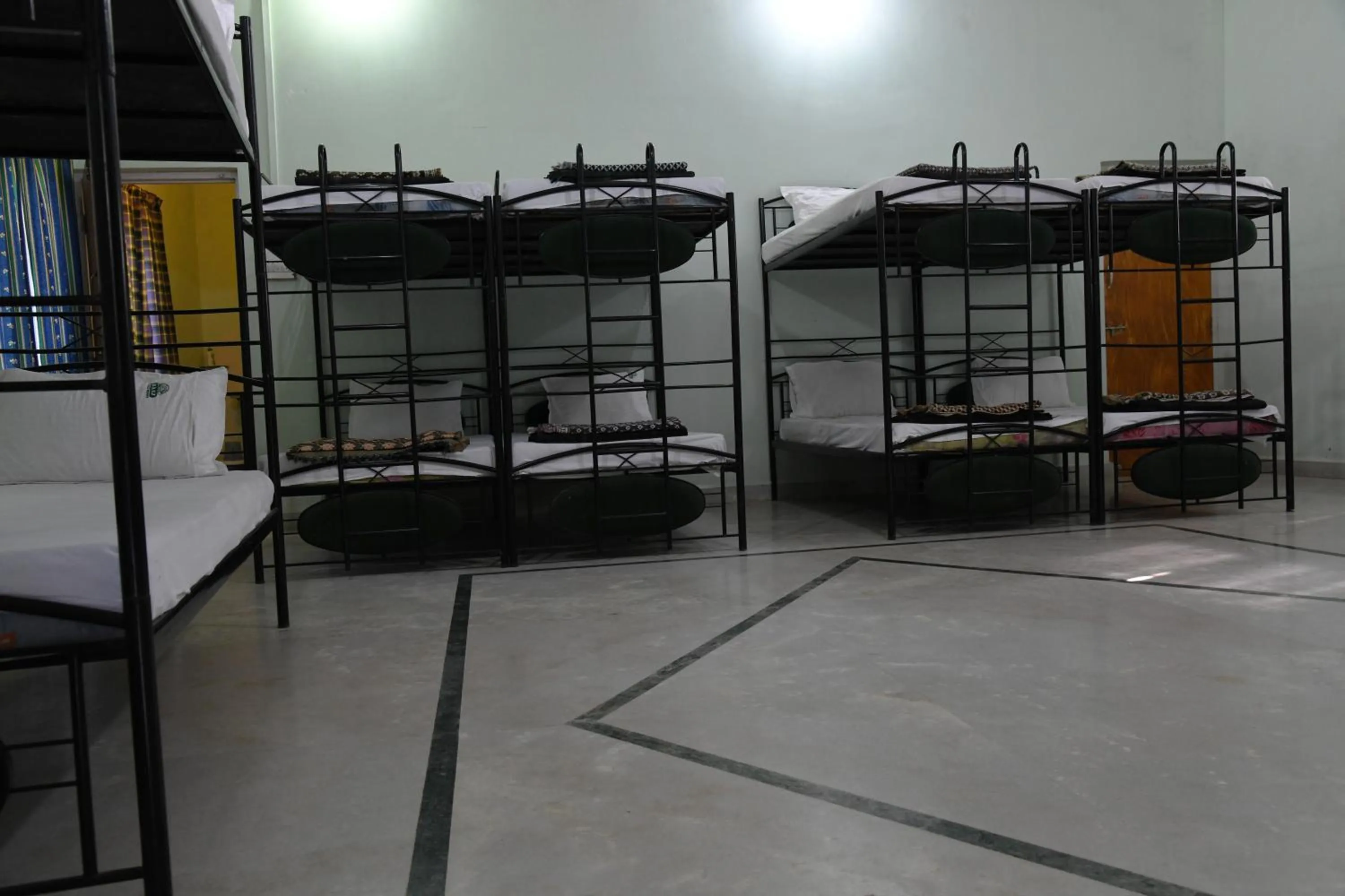 Bed in Baaz Jungle Resort