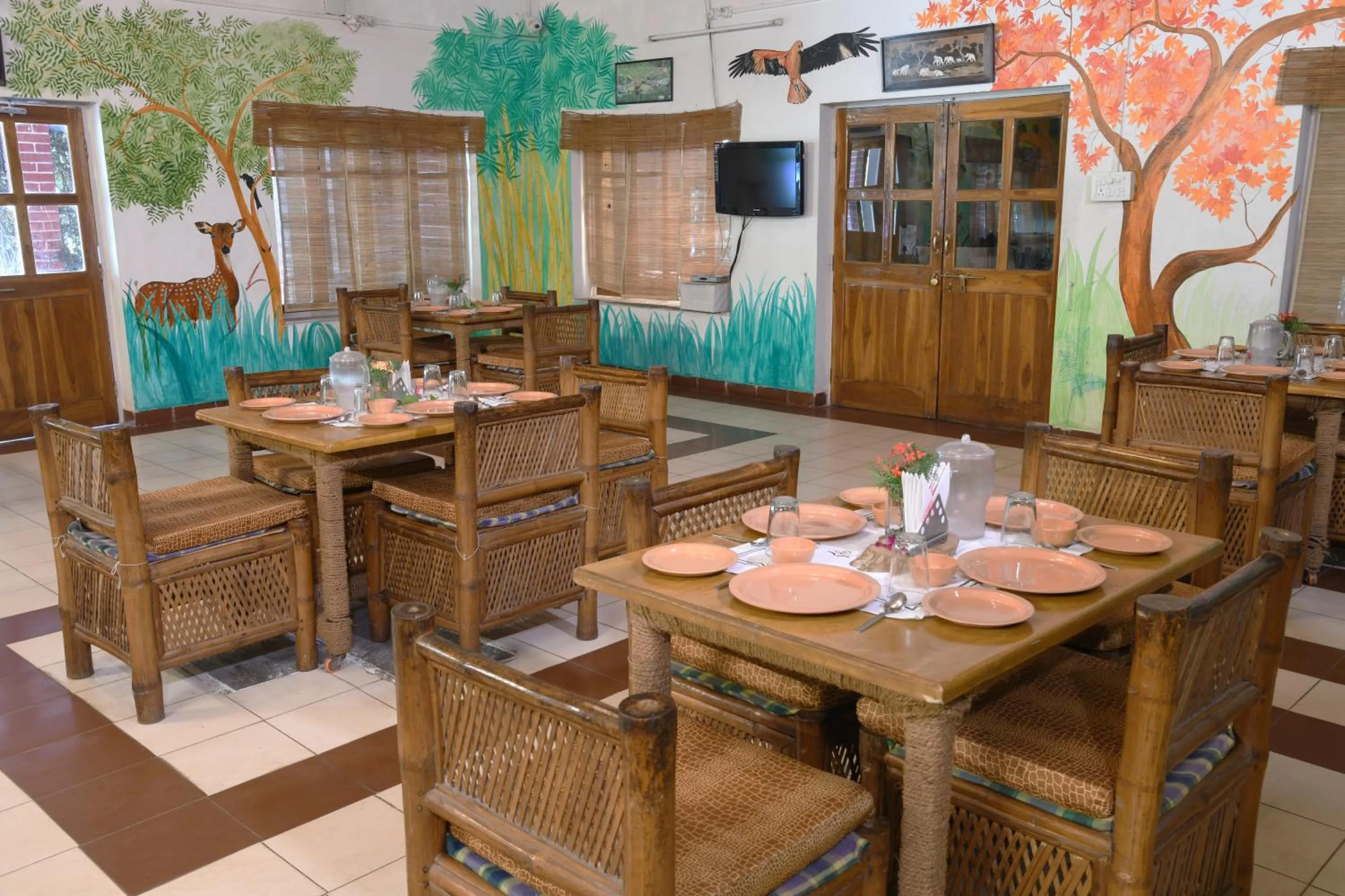 Dining area in Baaz Jungle Resort