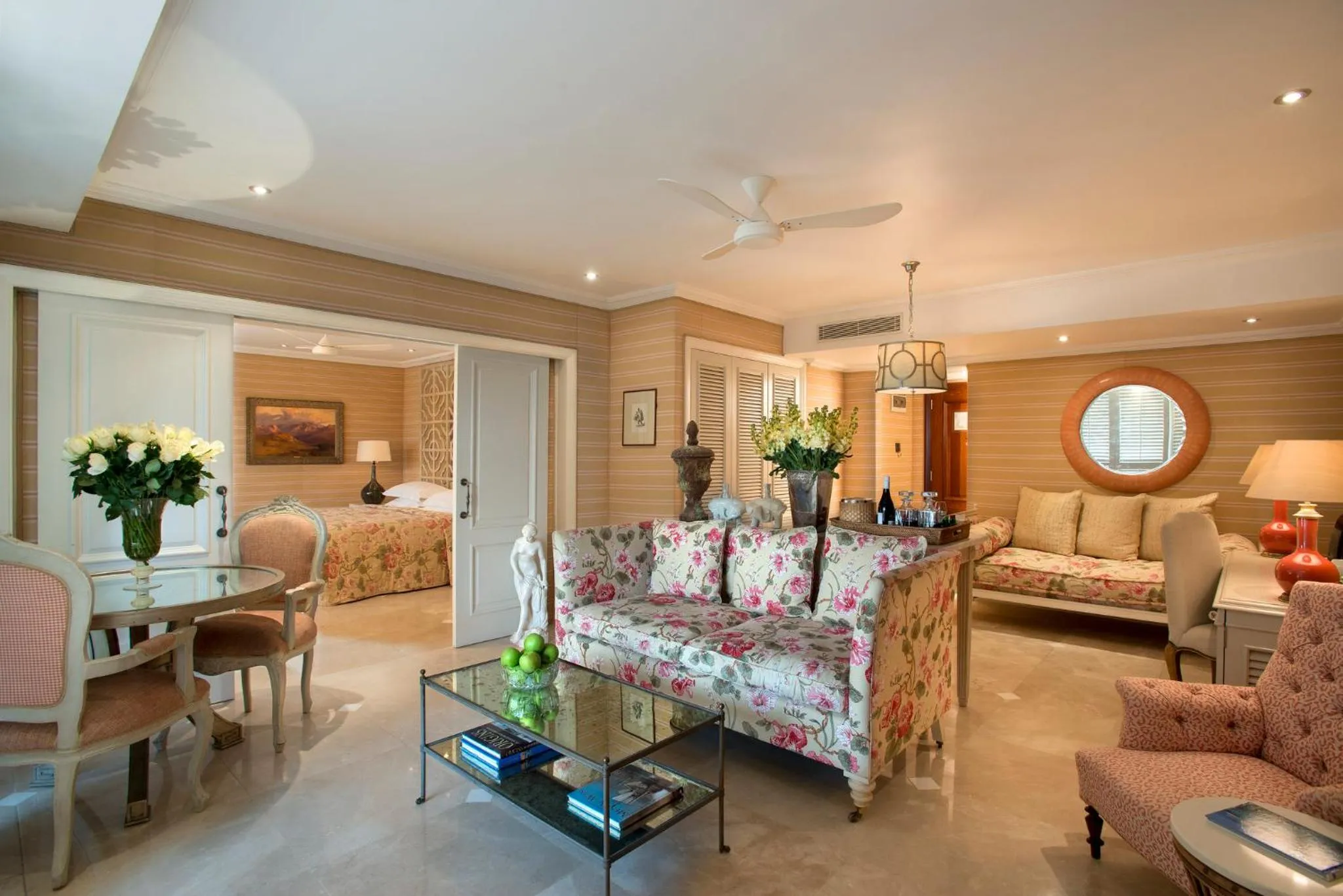 Photo of the whole room, Bed in The Oyster Box