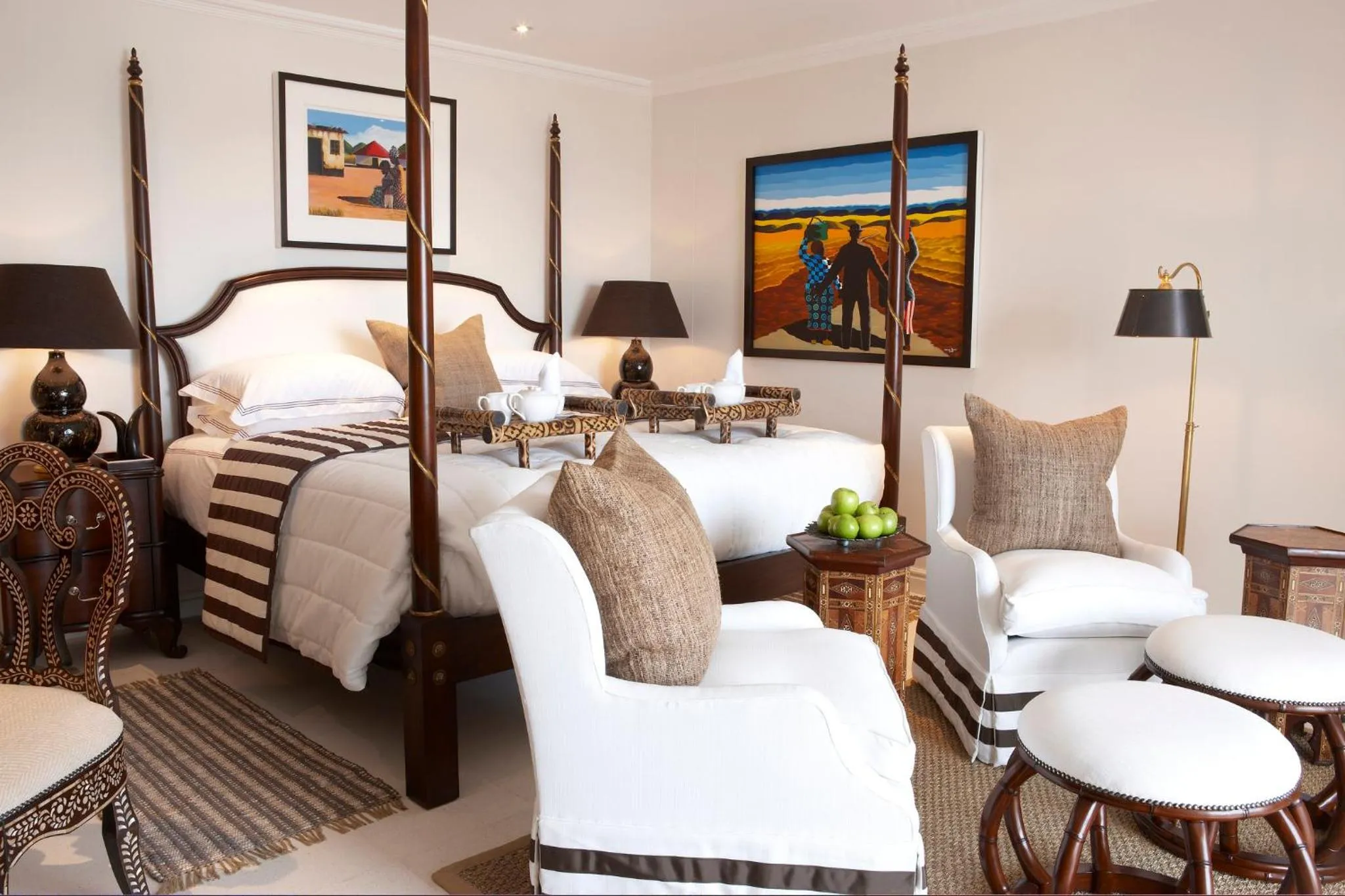 Photo of the whole room, Bed in The Oyster Box