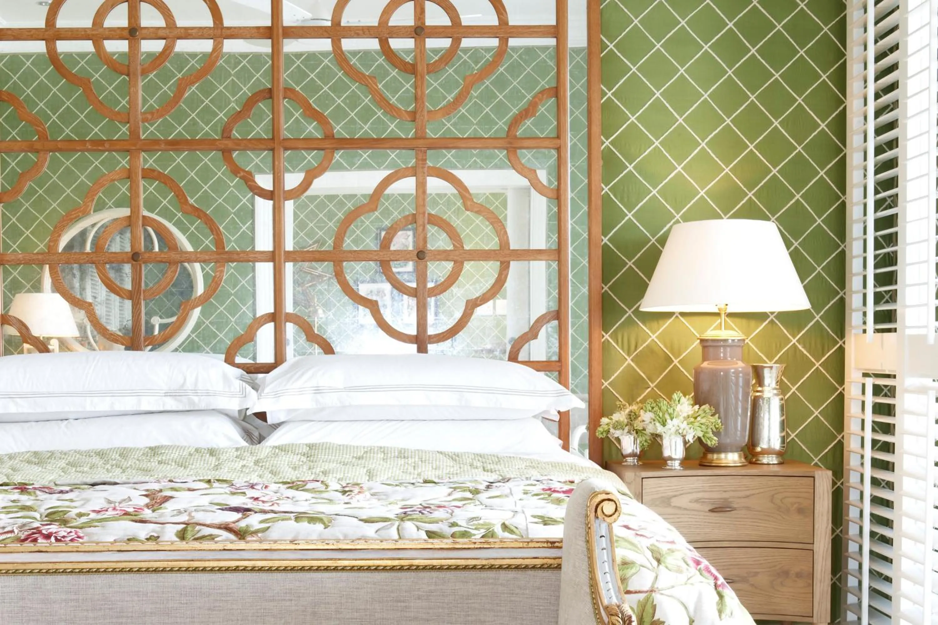 Photo of the whole room, Bed in The Oyster Box