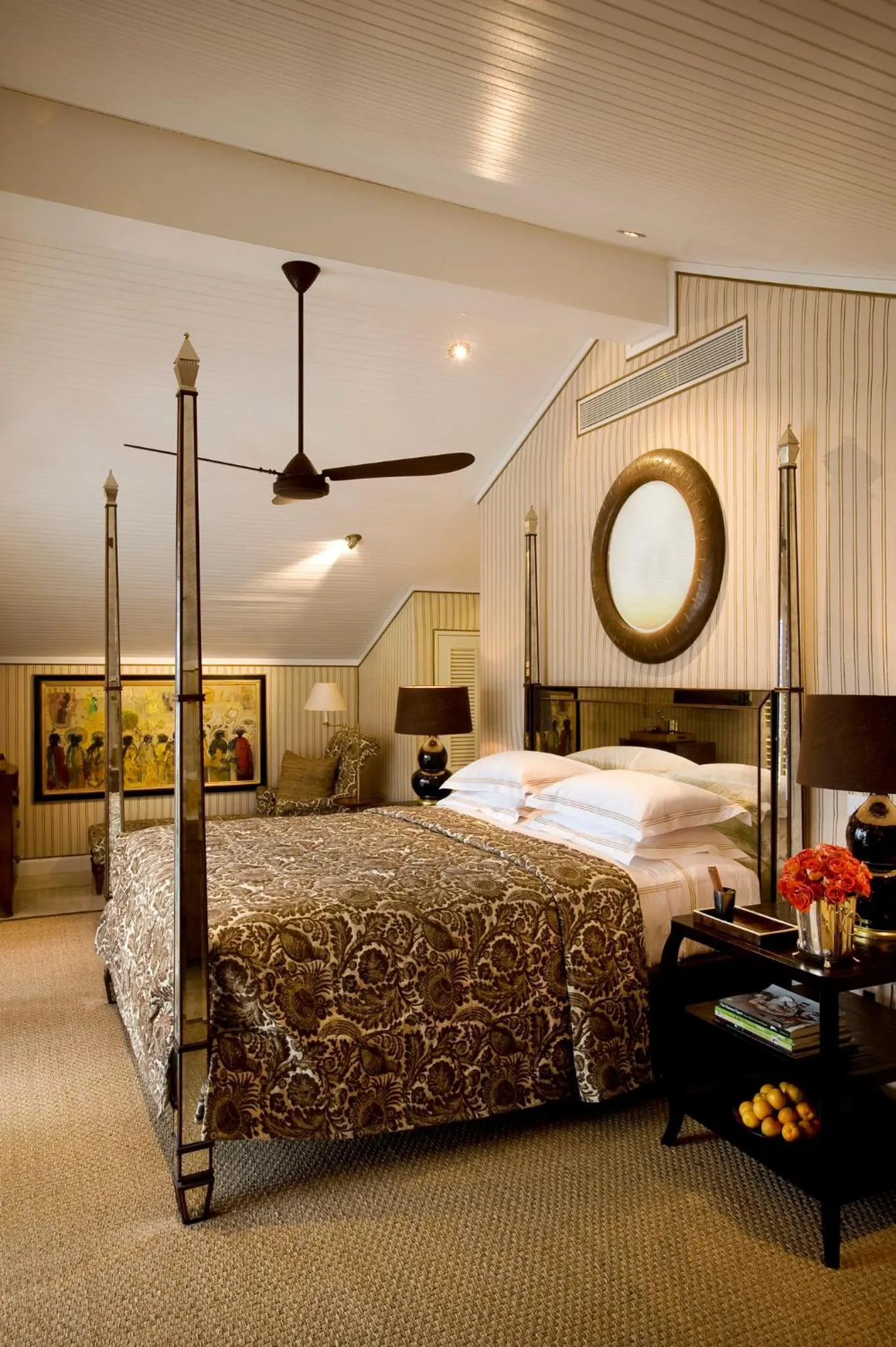 Photo of the whole room, Bed in The Oyster Box