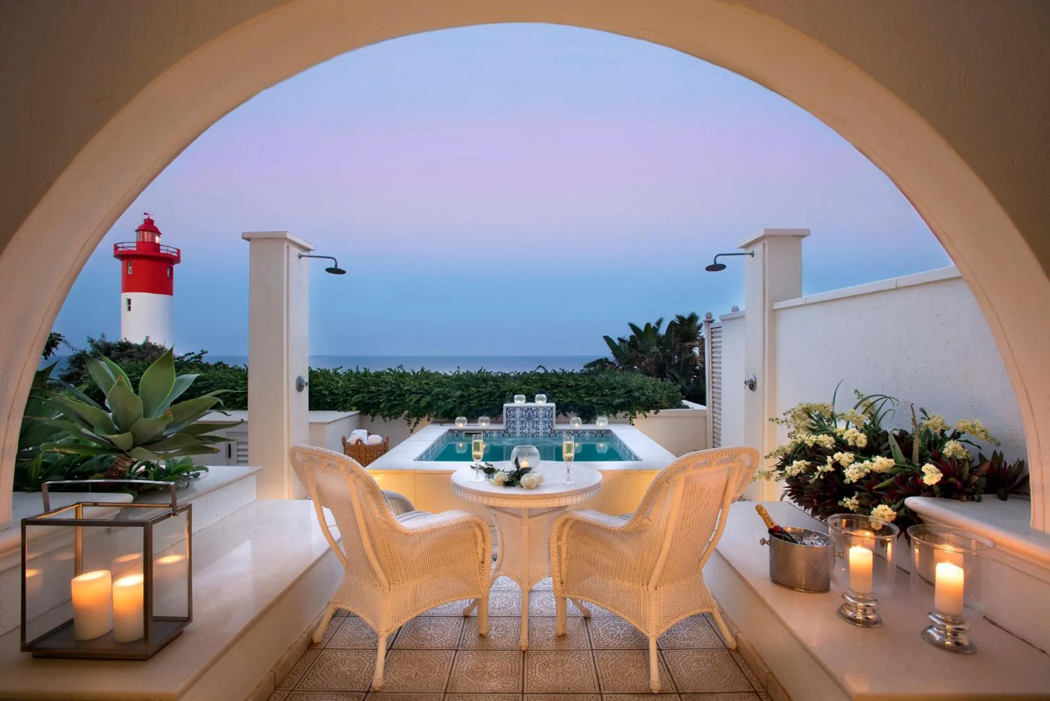 Photo of the whole room in The Oyster Box