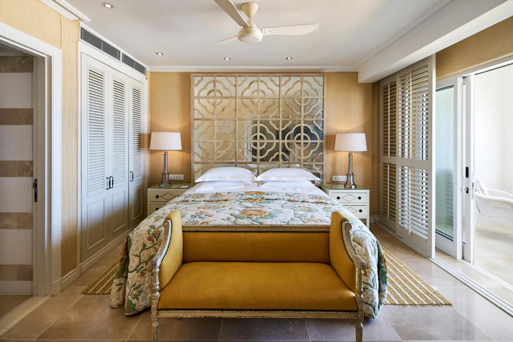 Photo of the whole room, Bed in The Oyster Box