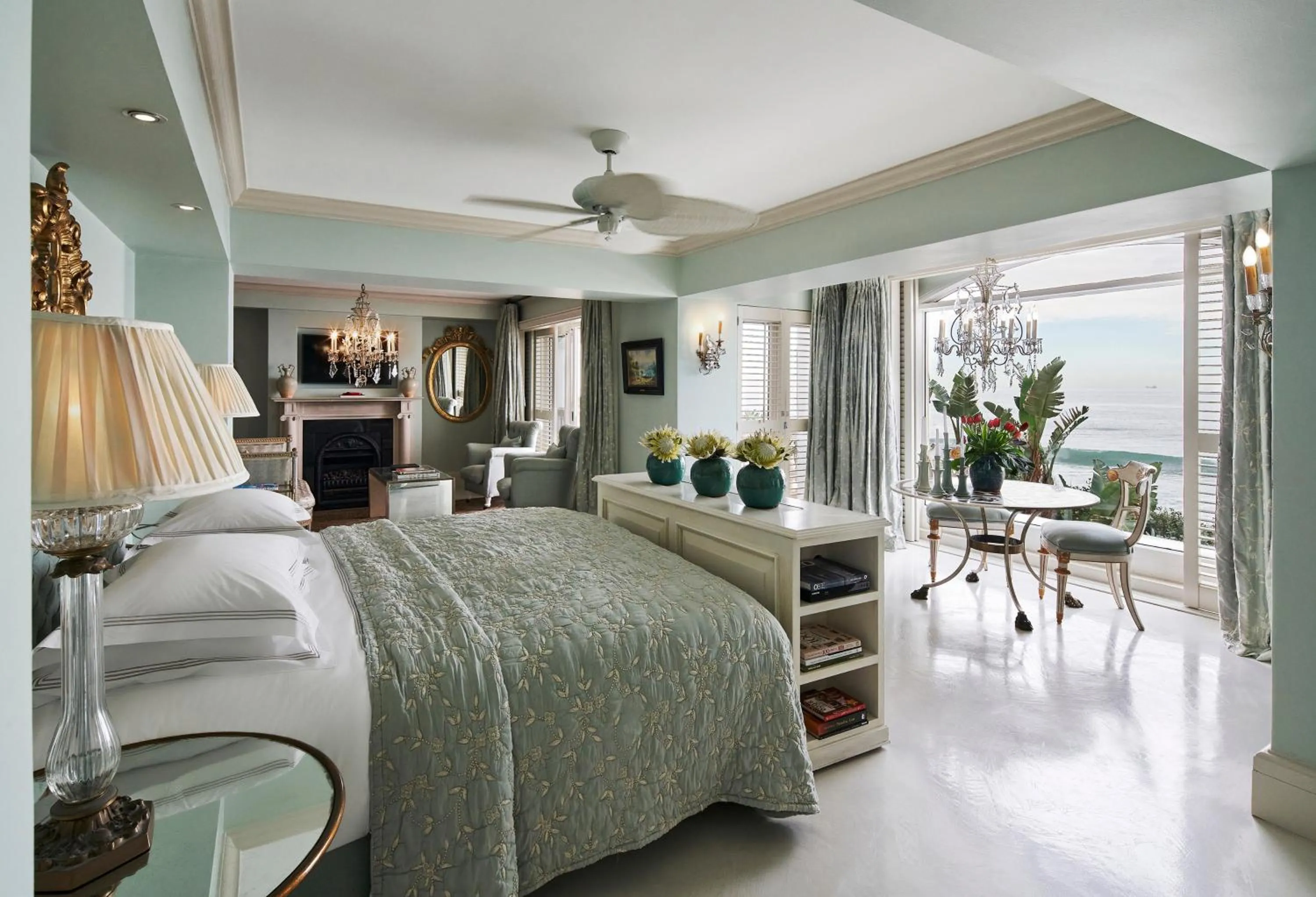 Photo of the whole room, Bed in The Oyster Box