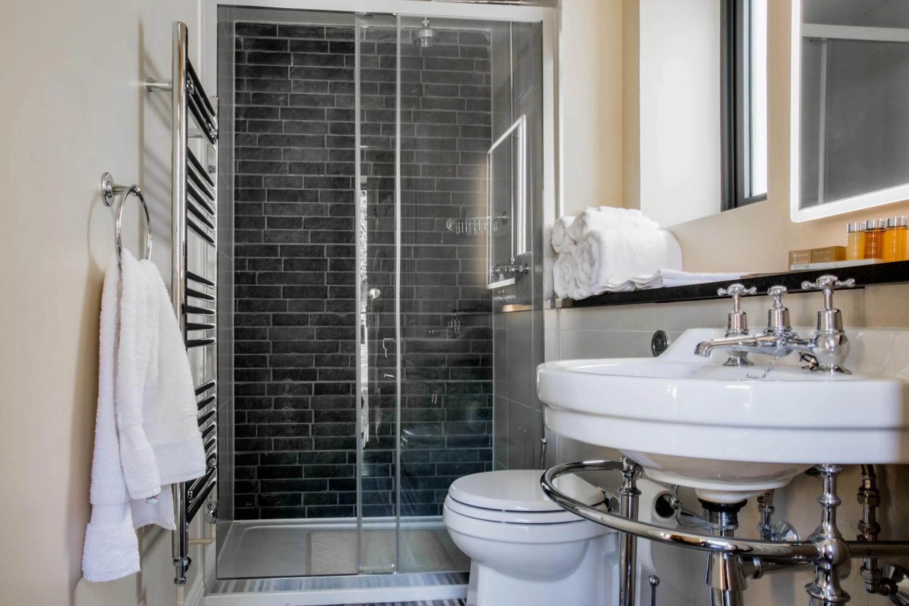 Shower in The Thomas Lord