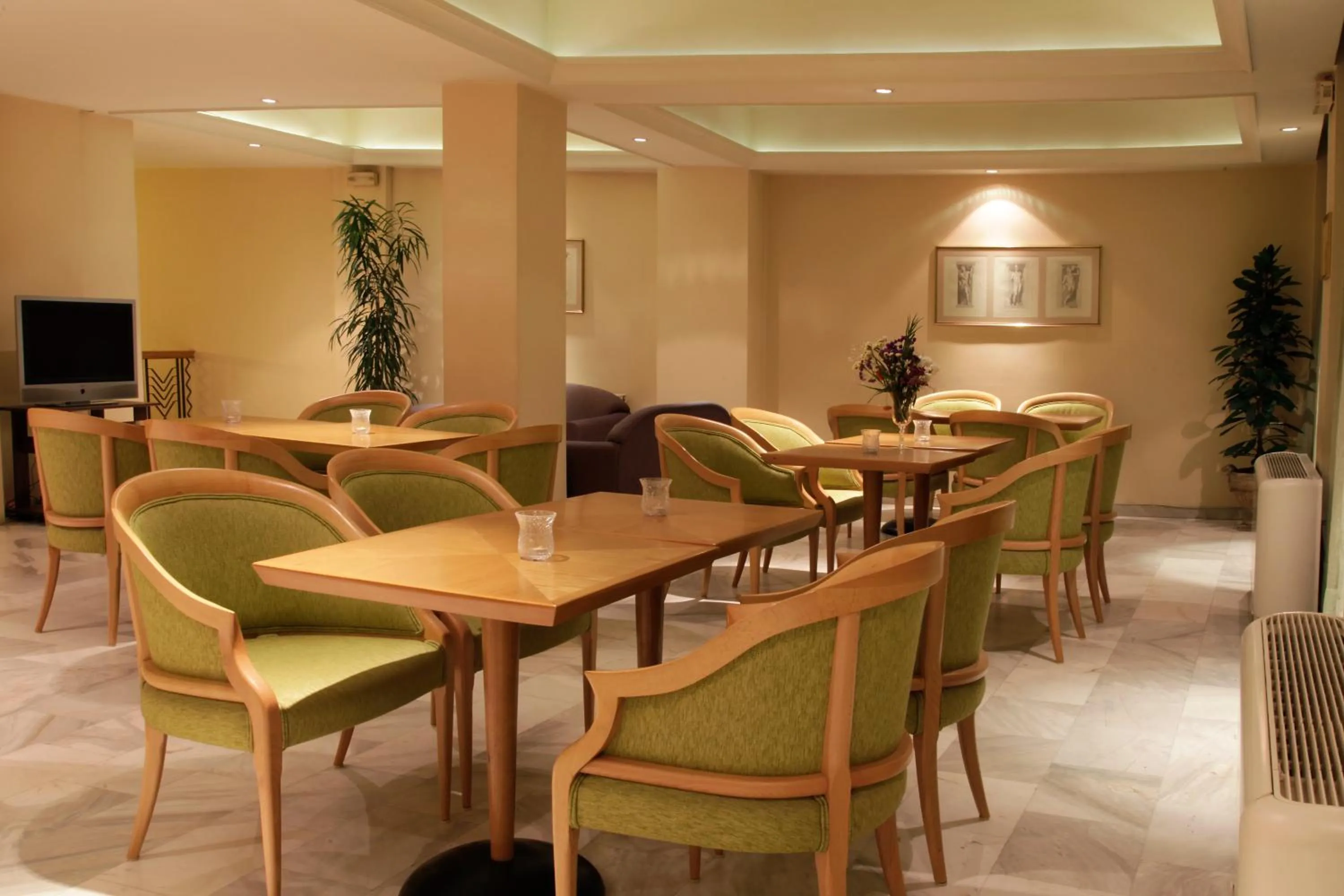 Restaurant/places to eat in Pella