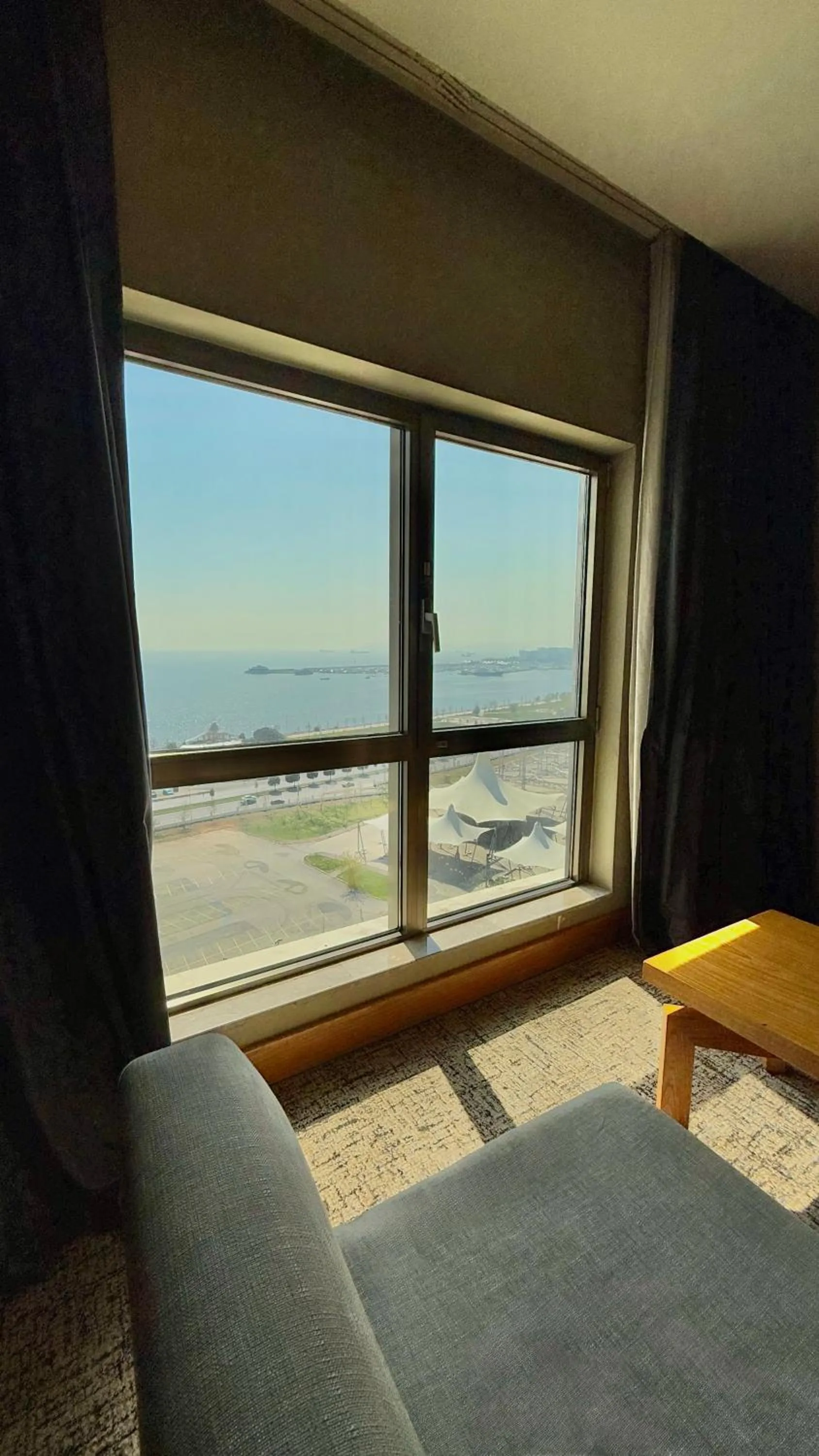 Seating area in The Green Park Pendik