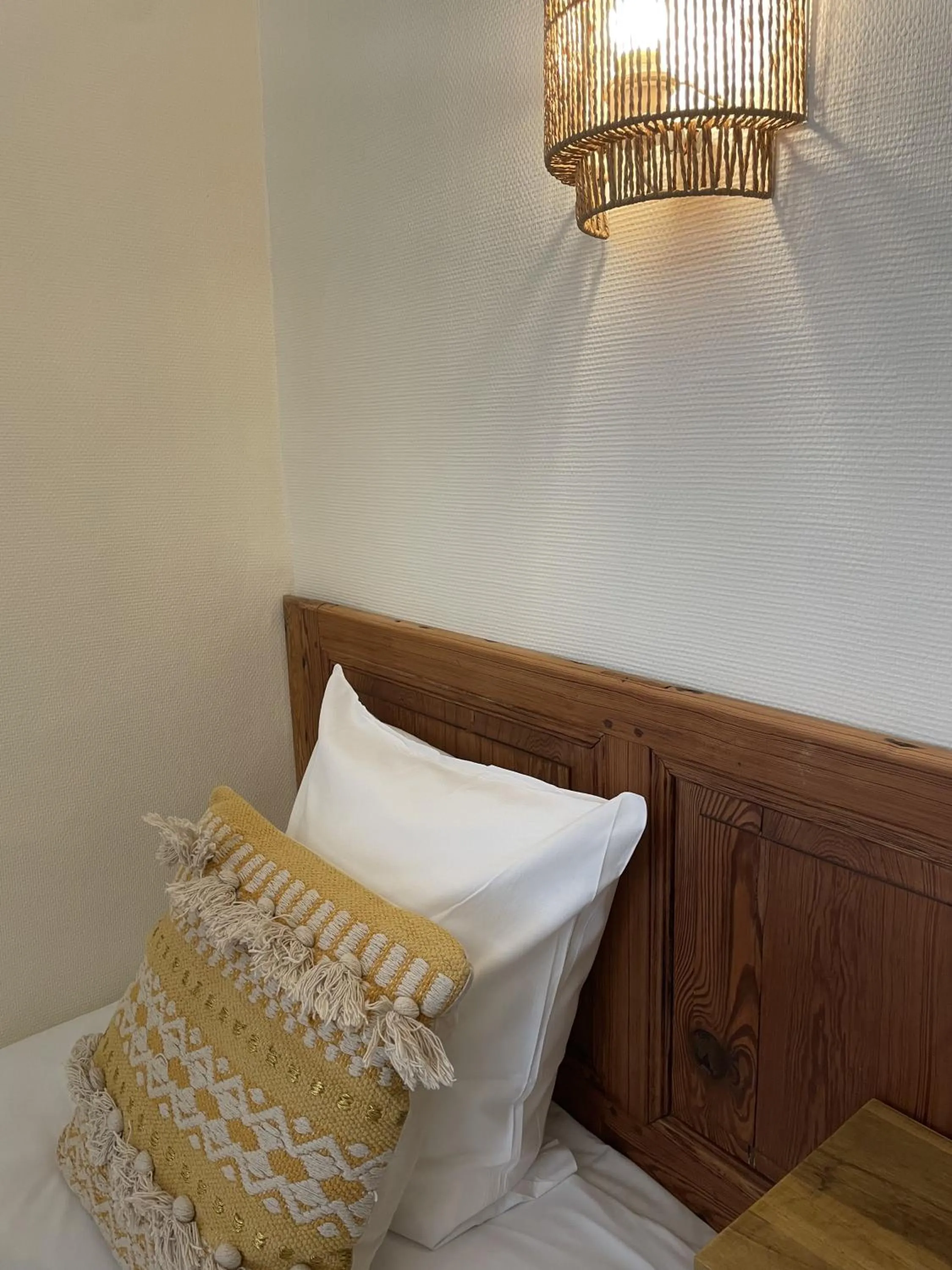 Bed in Le Trouville - Hôtel de Charme