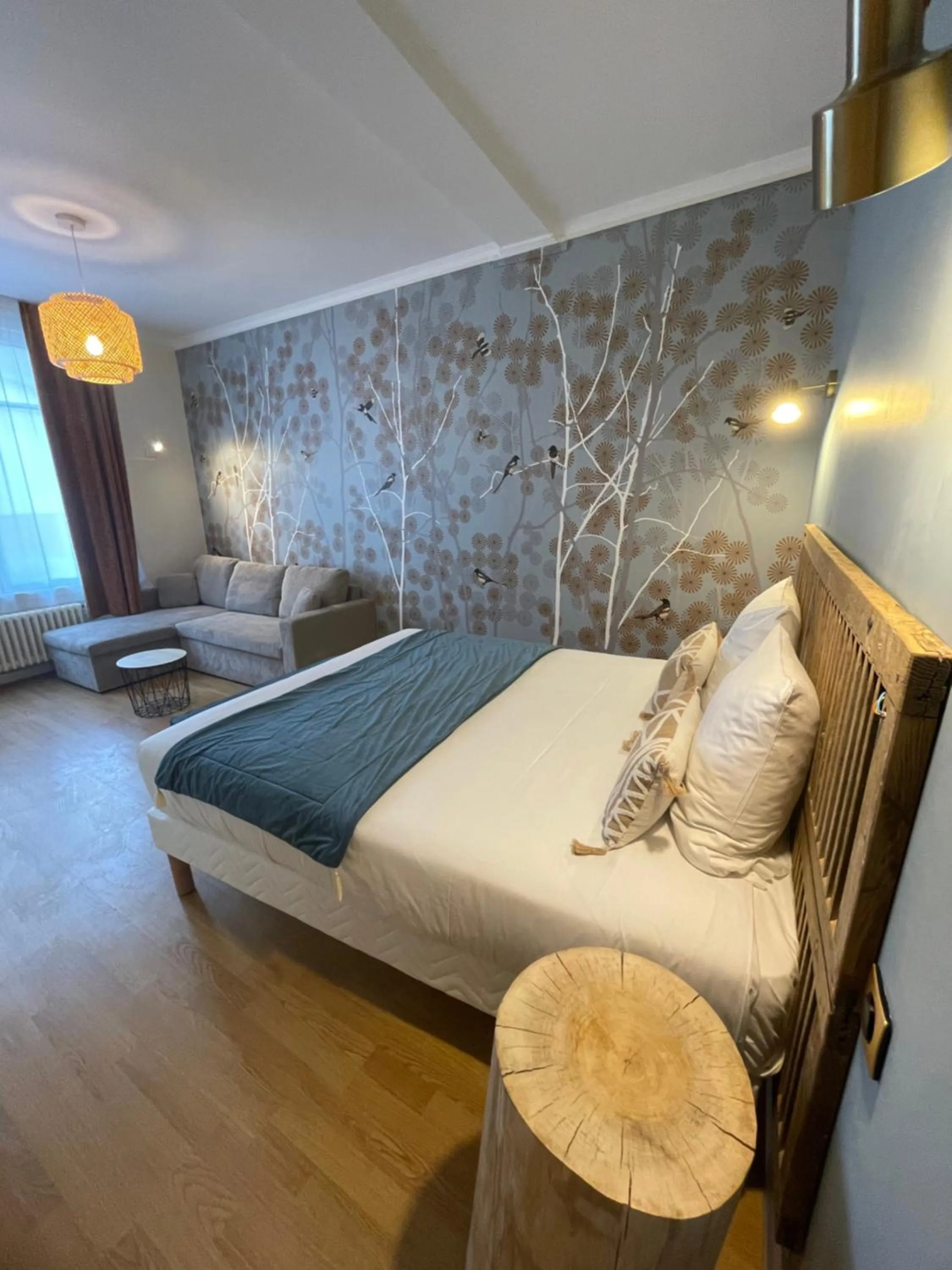 Photo of the whole room, Bed in Le Trouville - Hôtel de Charme