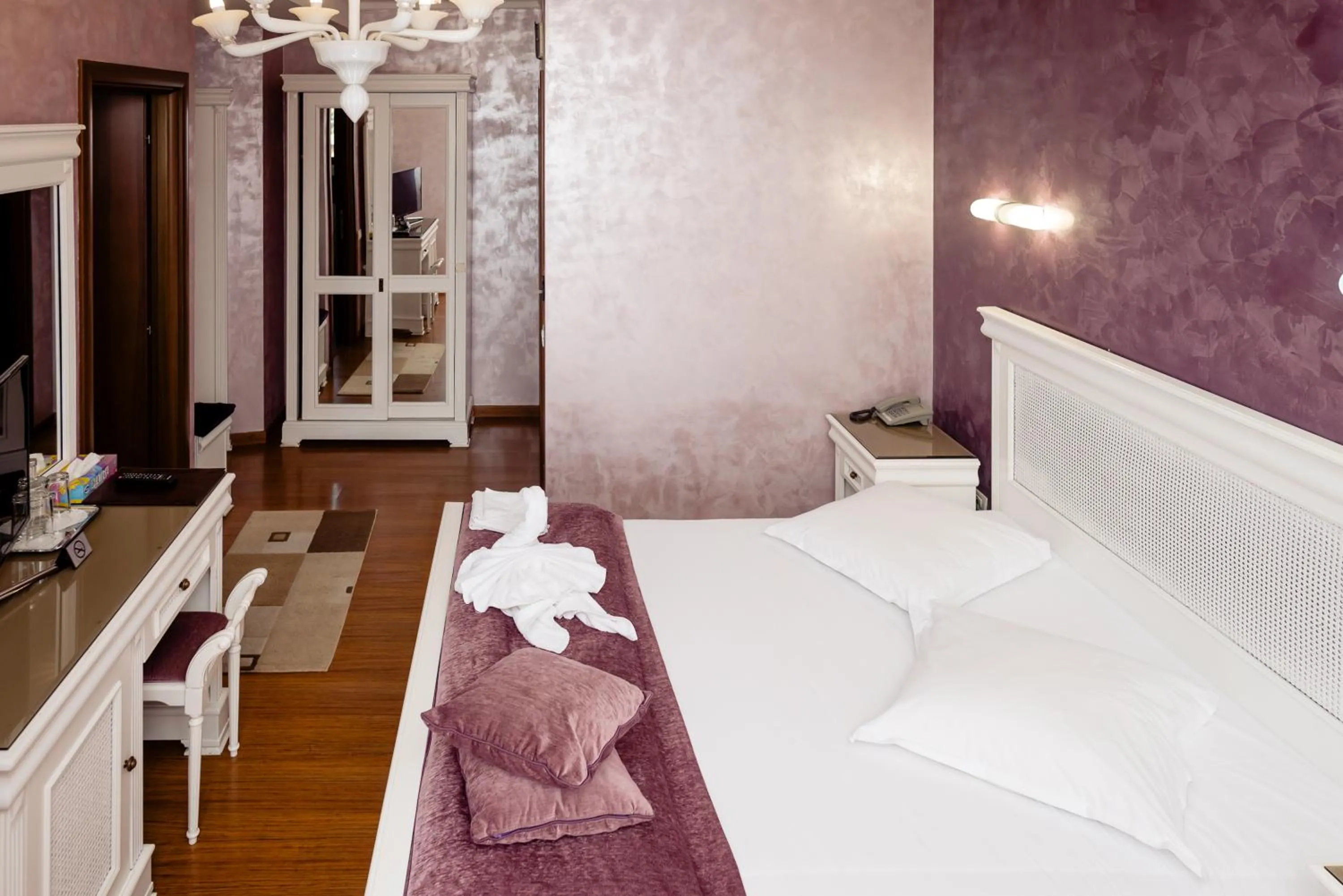 Bed in Acapulco Hotel