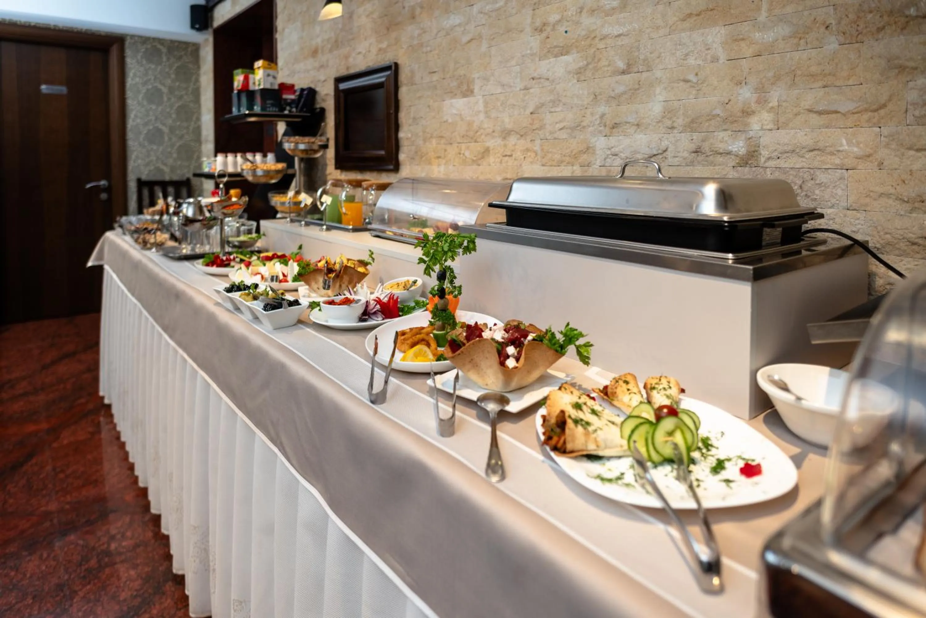 Buffet breakfast in Acapulco Hotel