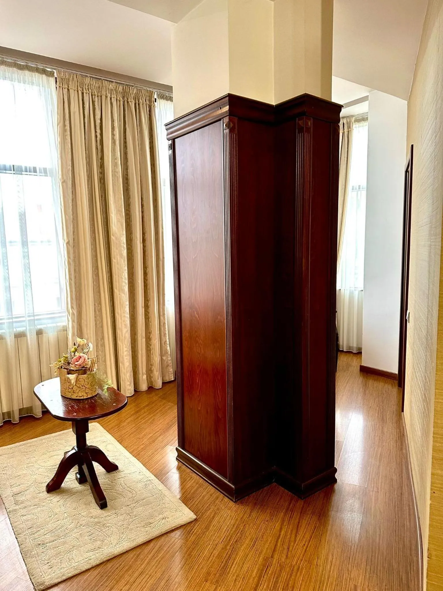 Seating area in Acapulco Hotel