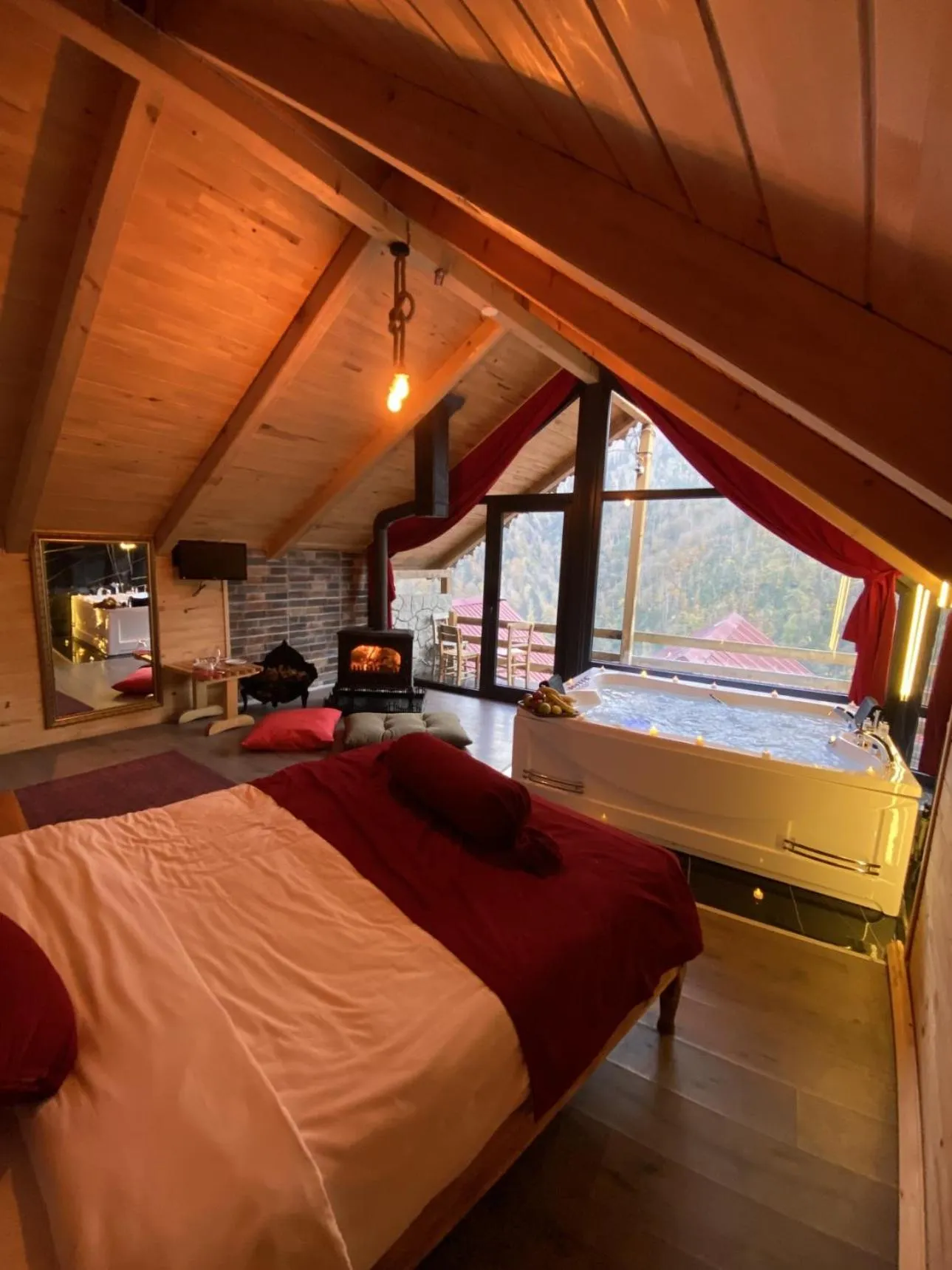 Bed in Seyr-i Cennet Dag Evleri