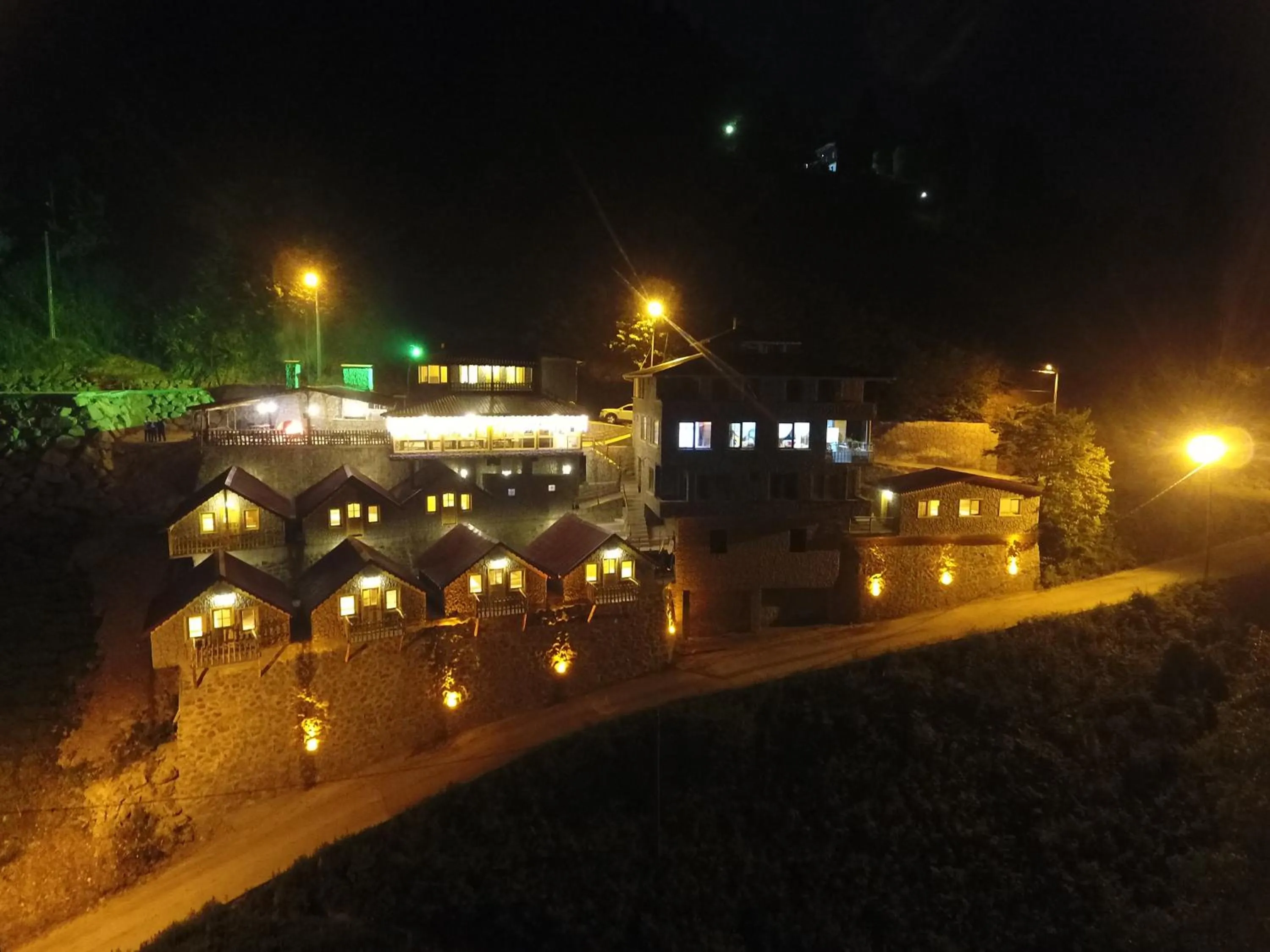 Seyr-i Cennet Dag Evleri