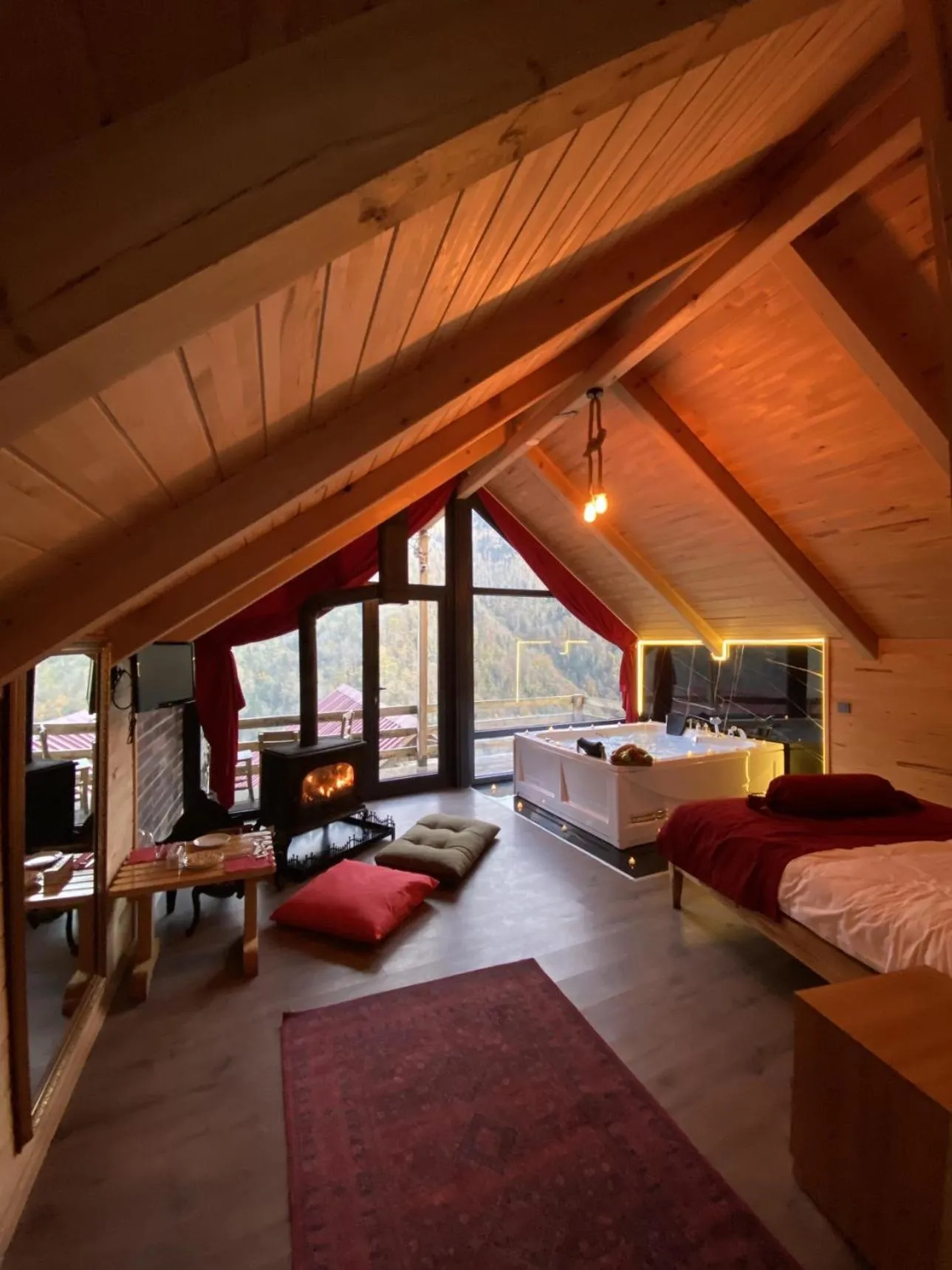 Bed in Seyr-i Cennet Dag Evleri