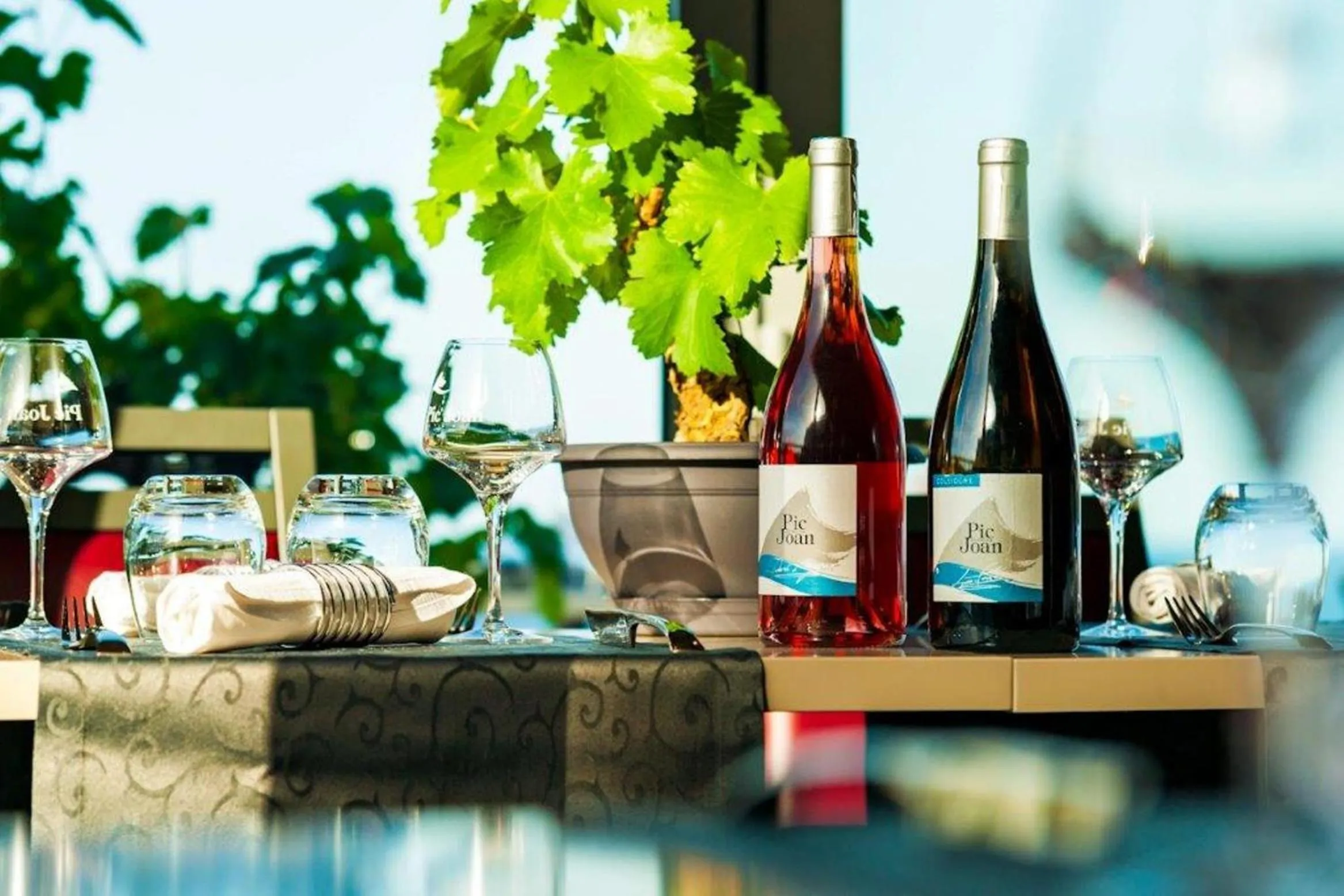 Decorative detail in Logis Hotel Solhotel