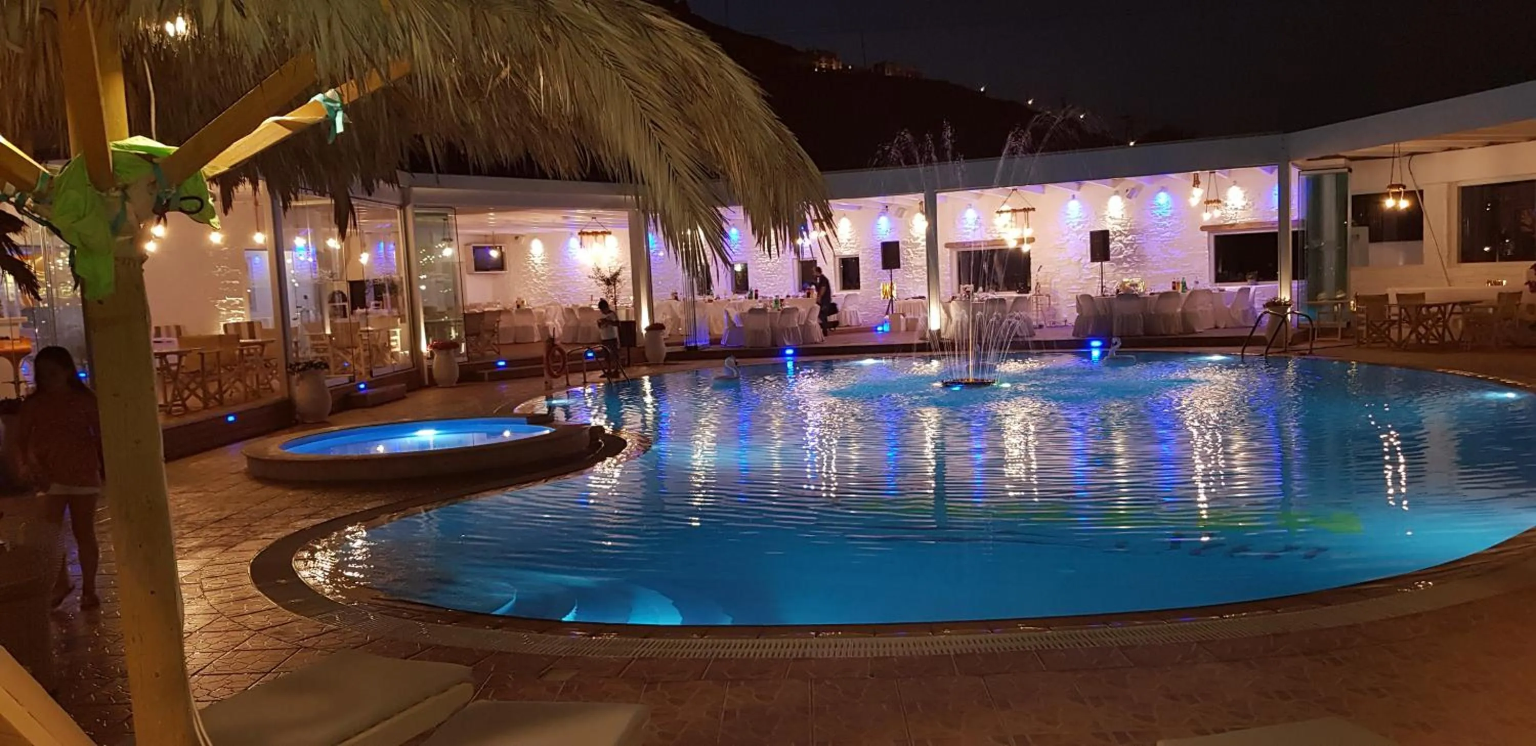 Swimming pool in Golden Sun Hotel