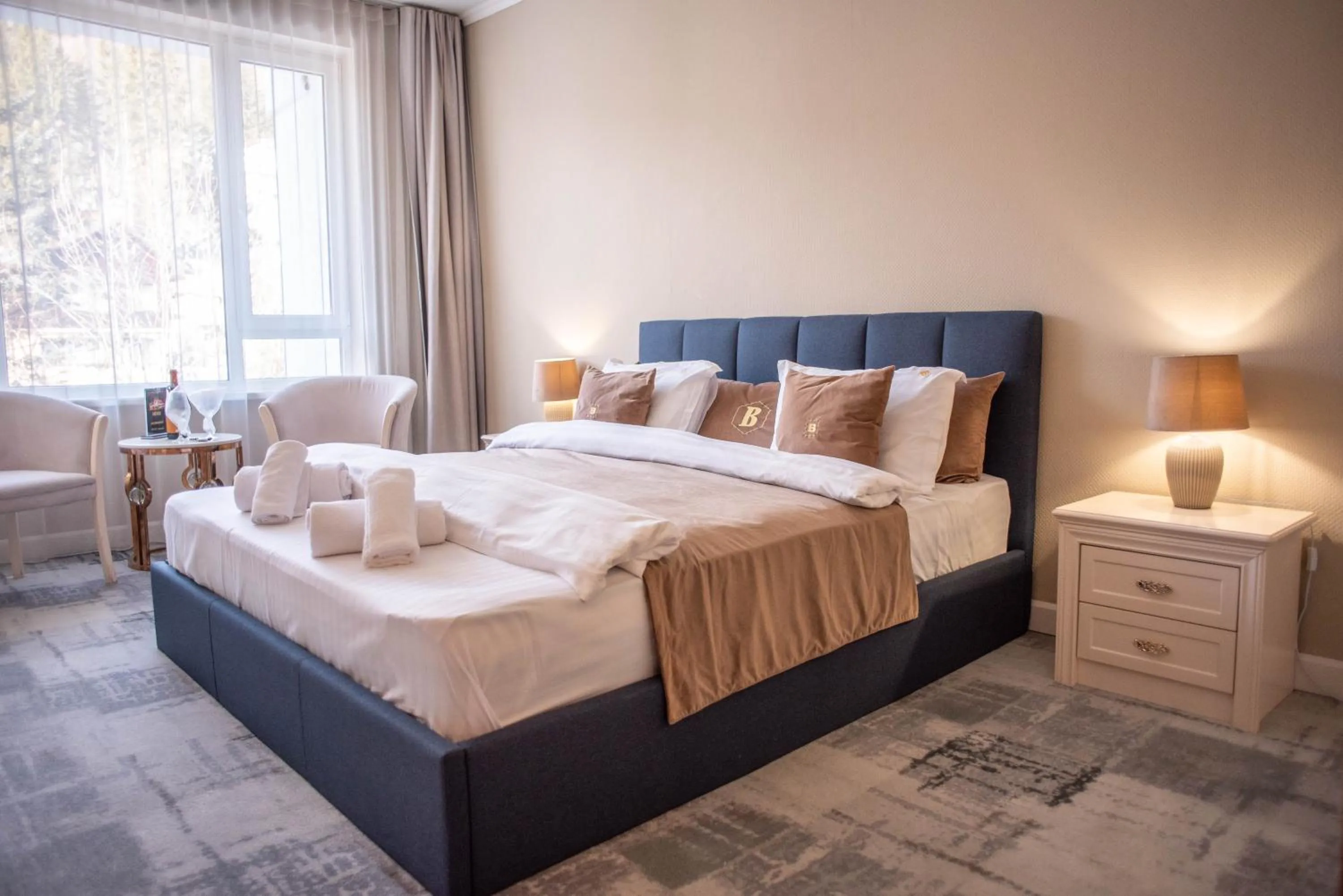 Bedroom, Bed in Hotel Carpathia