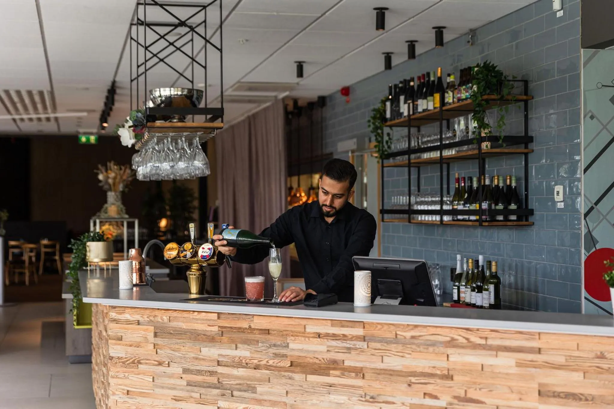 Lounge or bar in ArenaHotellet i Uppsala