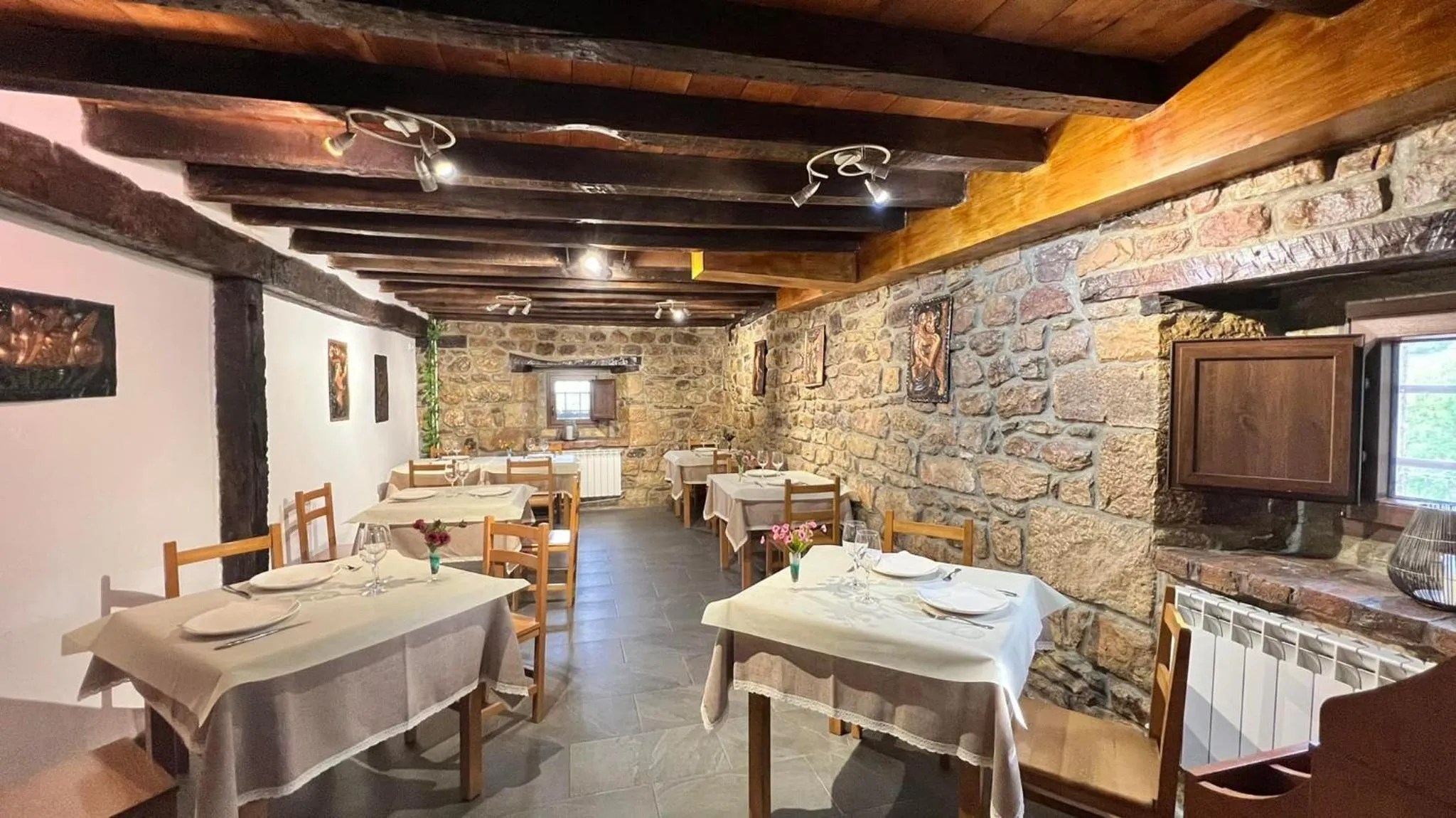 Restaurant/places to eat in La Posada Del Santuario