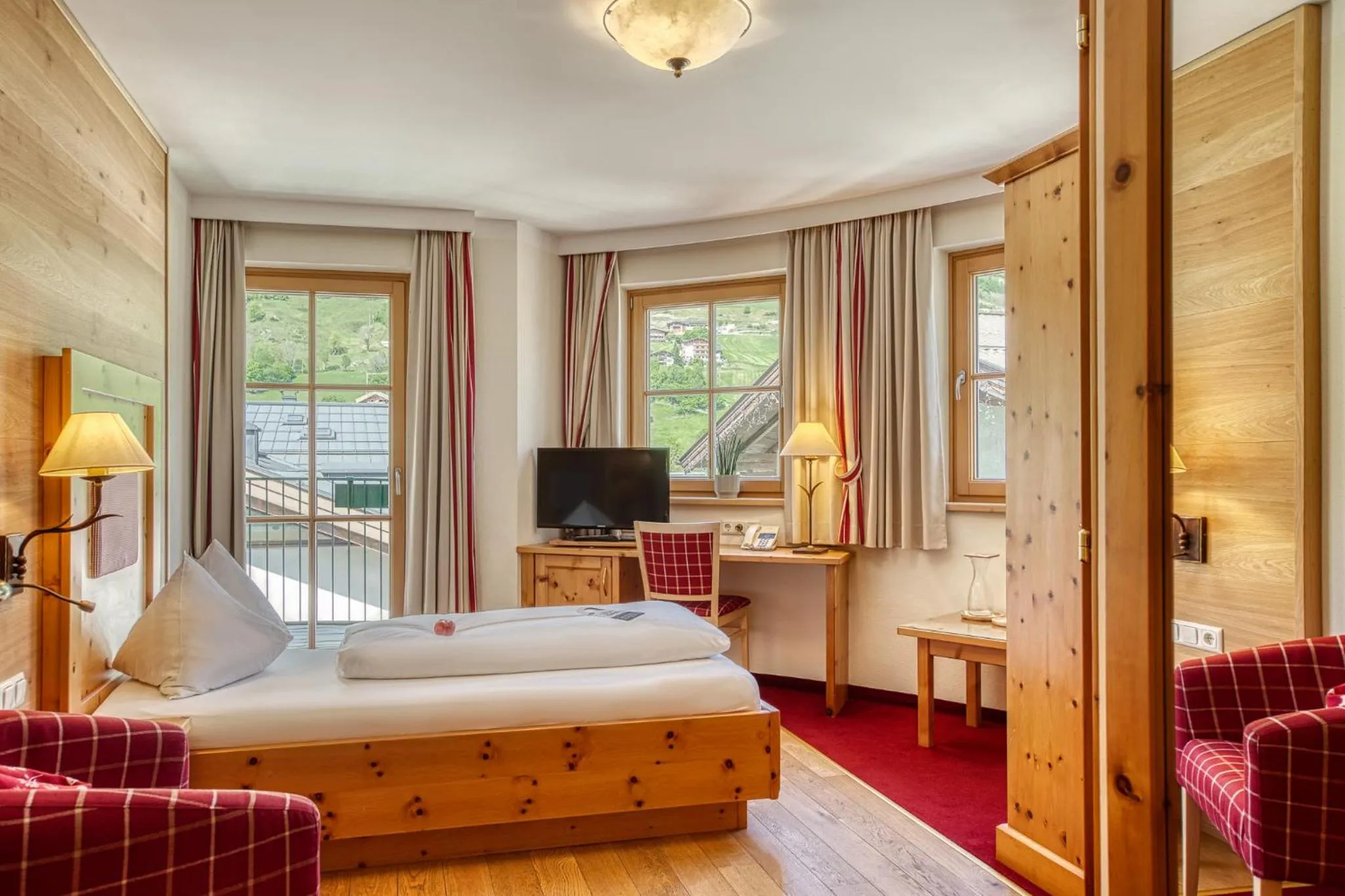 Photo of the whole room, Bed in Hotel Alte Post