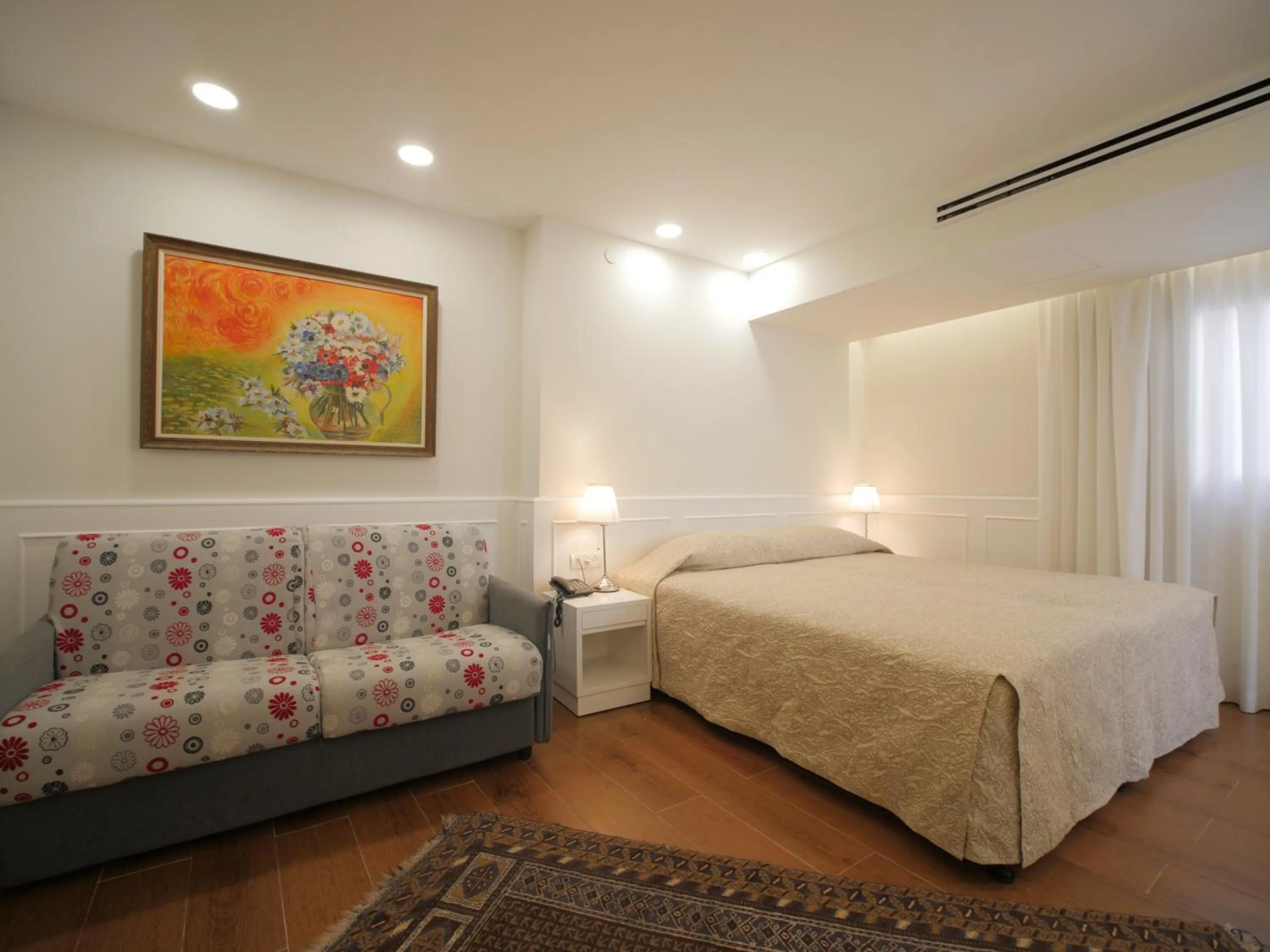 Photo of the whole room, Bed in Margoa Hotel Netanya